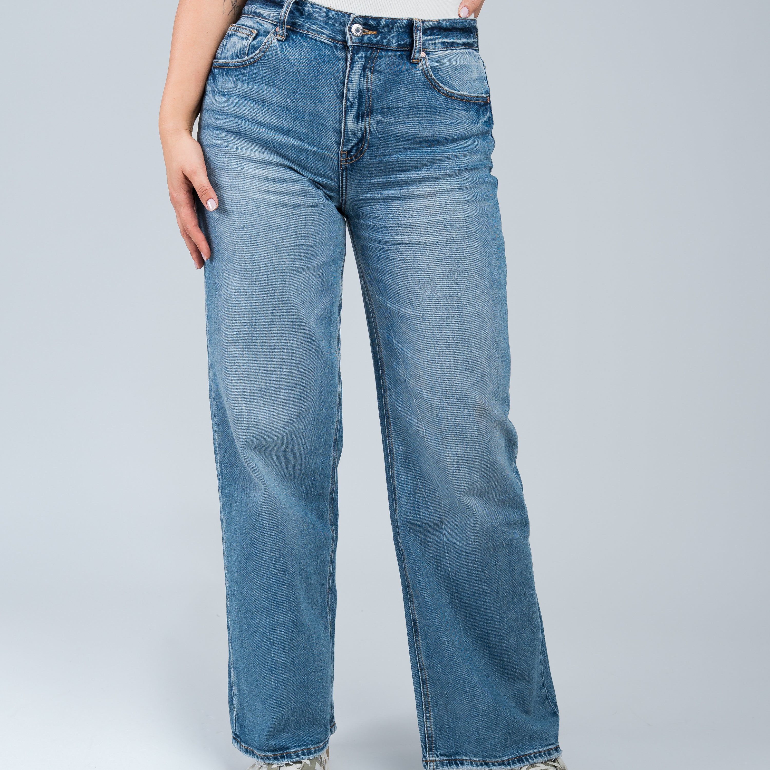 Jeans High Waisted Wide Leg mit Waschung Dunkelblau von vorne