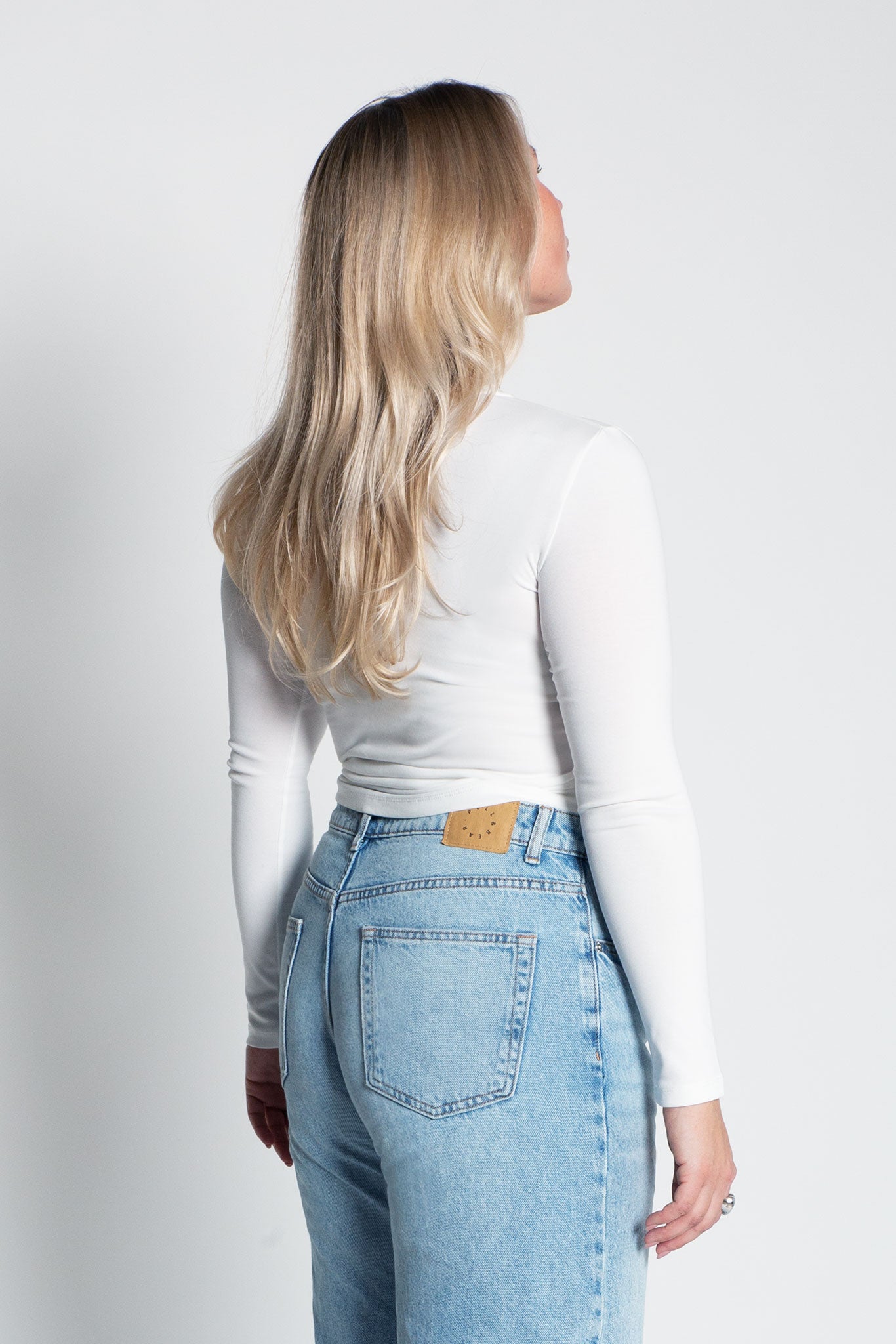 Langarmshirt mit Knöpfen Weiß von hinten