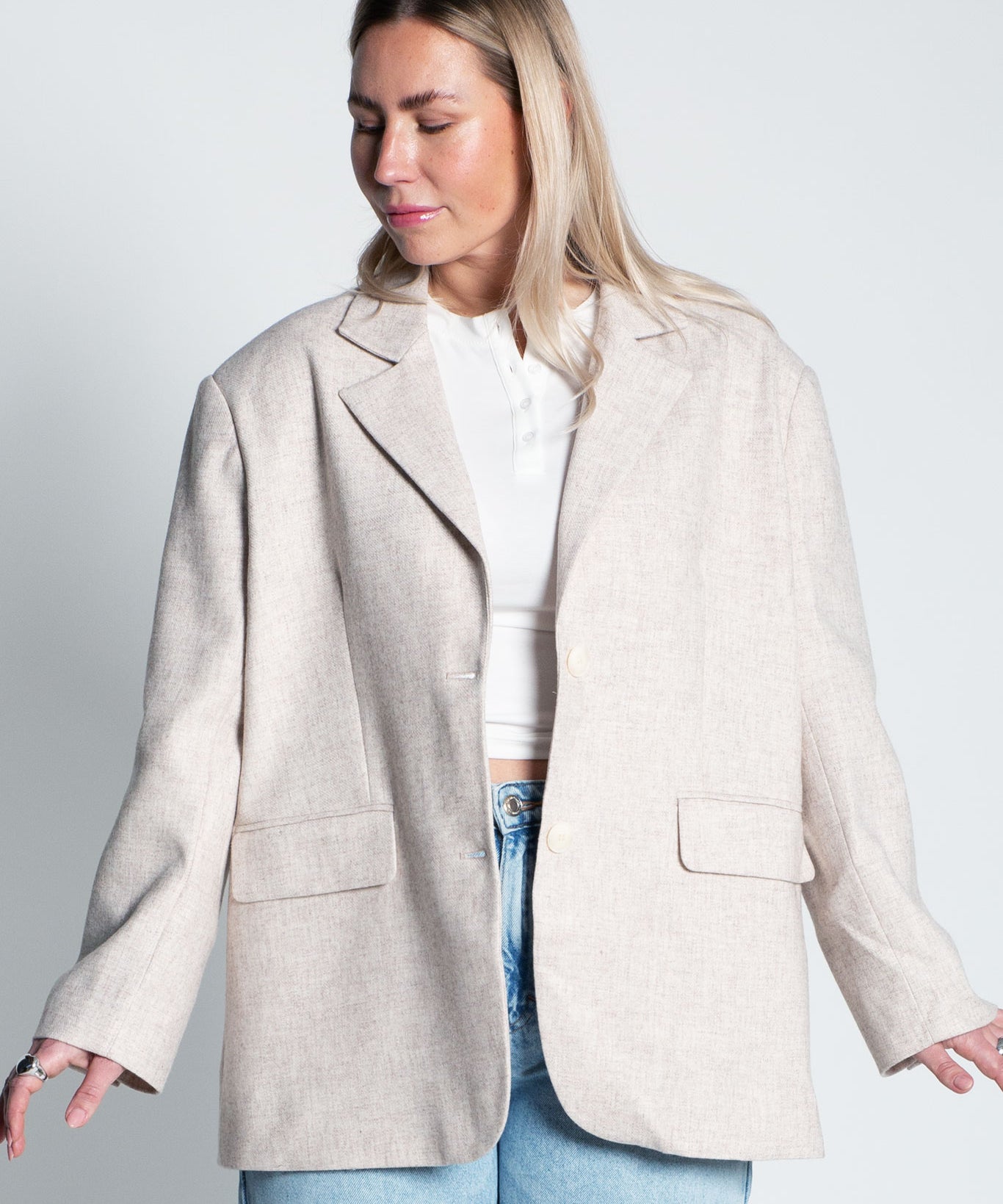 Blazer Oversized mit leichten Schulterpolstern Meliert Beige von vorne