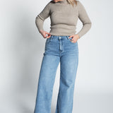 Glitzerndes Langarmshirt mit Turtle Neck Greige Ganzkörper