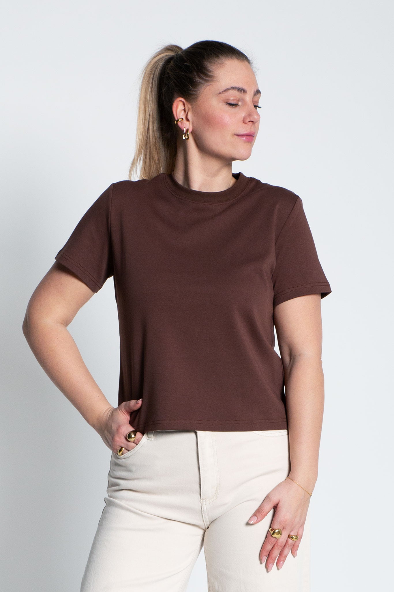 T-Shirt Mittellang Dunkelbraun von vorne