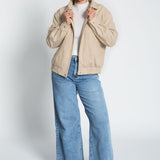 Jacke Wildlederimitat mit goldenen Knöpfen Beige Ganzkörper