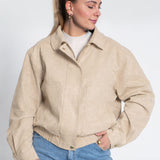 Jacke Wildlederimitat mit goldenen Knöpfen Beige von vorne