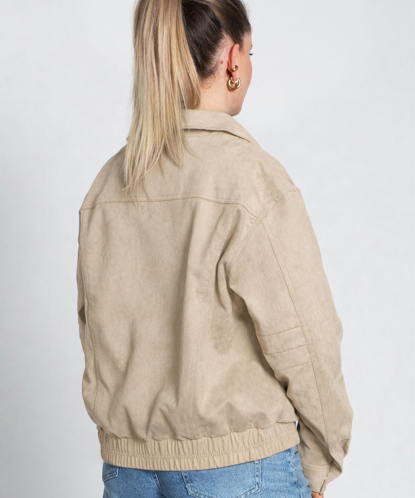 Jacke Wildlederimitat mit goldenen Knöpfen Beige von hinten