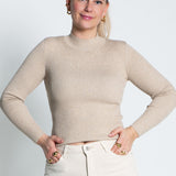 Glitzerndes Langarmshirt mit Turtle Neck Beige von vorne