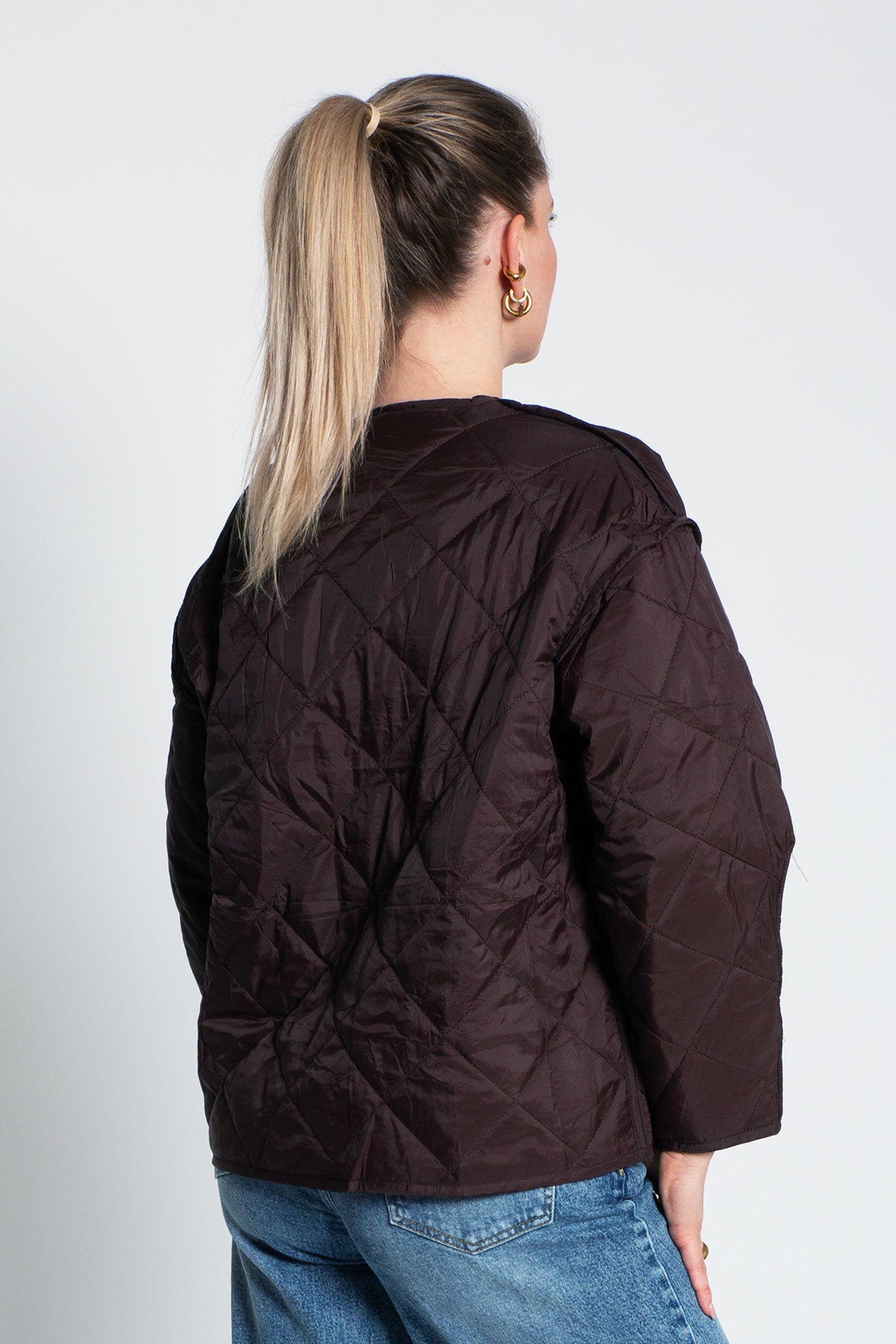 Steppjacke mit Knopfleiste Kastanienbraun von hinten