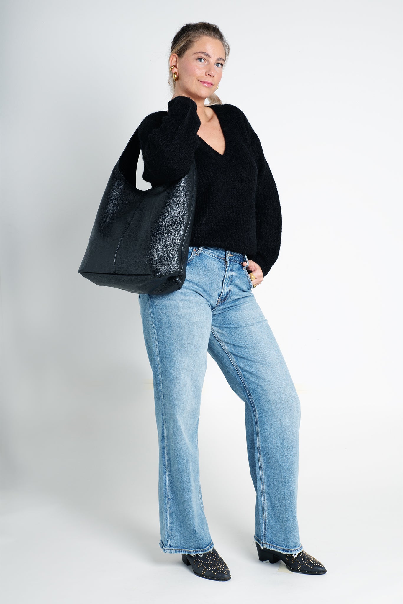 Tasche Leder mit Schulterriemen und Reißverschluss Schwarz Ganzkörper