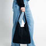 Wildleder Tasche mit Schulterriemen und Pochette Schwarz seitlich