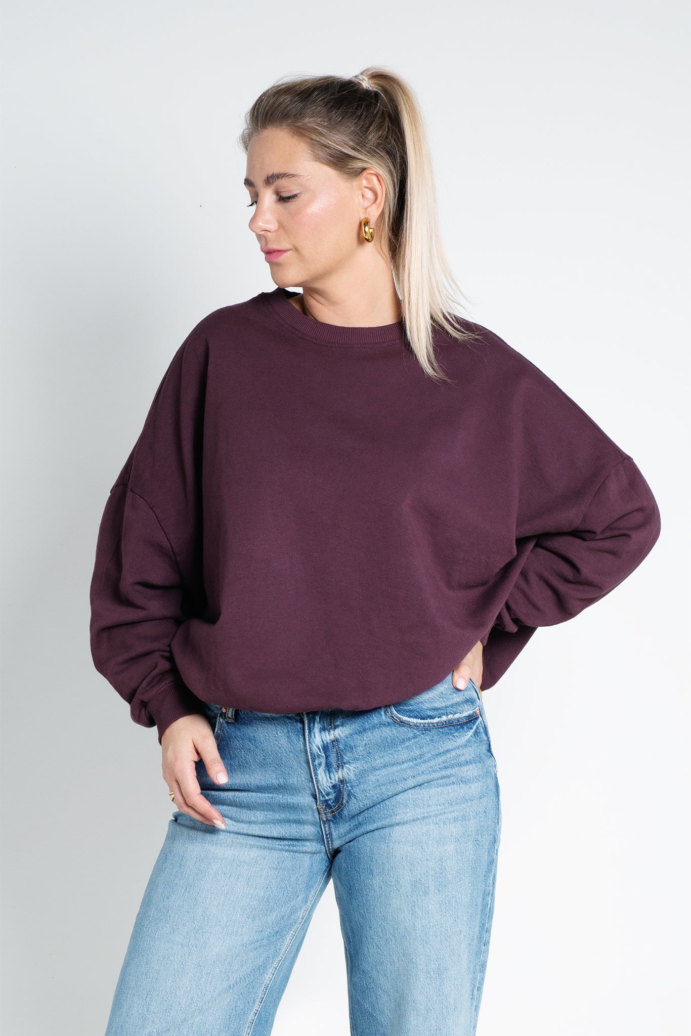 Sweater Oversized mit Bund Burgundy Weinrot von vorne
