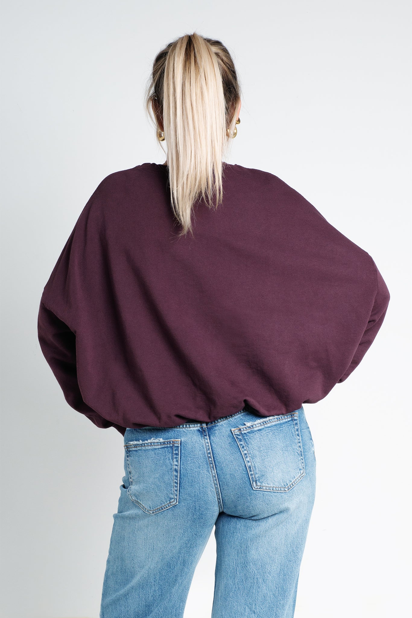Sweater Oversized mit Bund Burgundy Weinrot von hinten