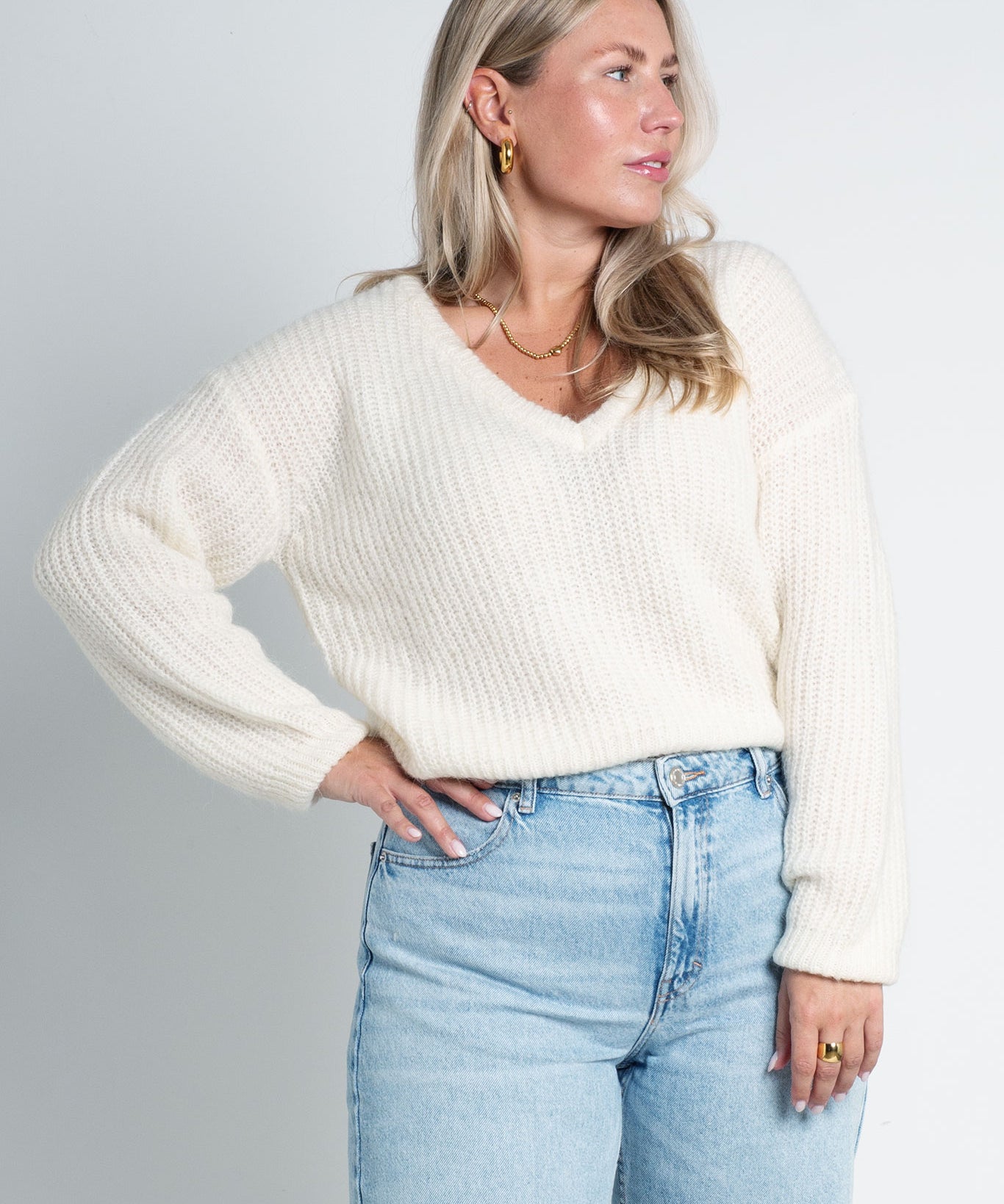 Strickpullover mit V-Ausschnitt Weiß Offwhite von vorne