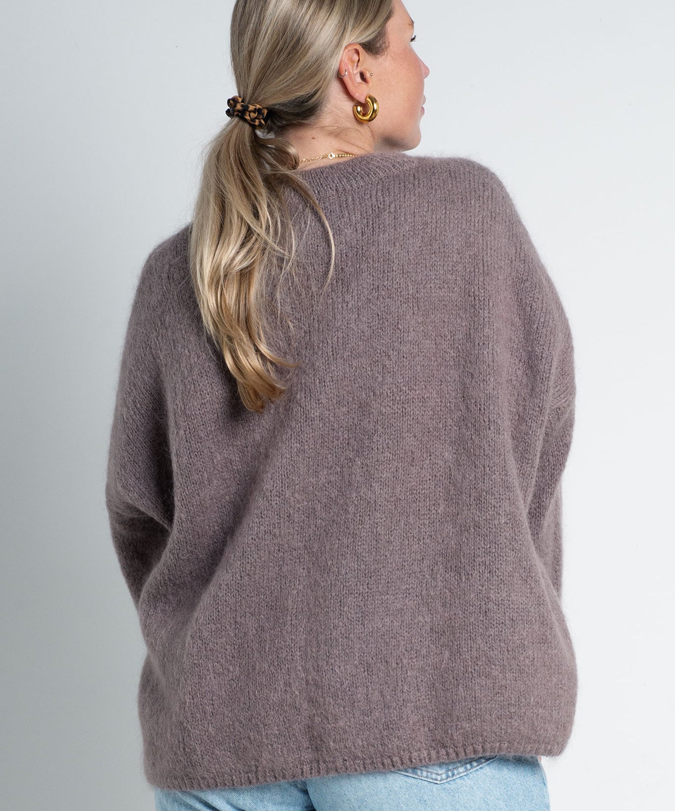 Strickpullover Oversized mit Rundhals Taupe von hinten