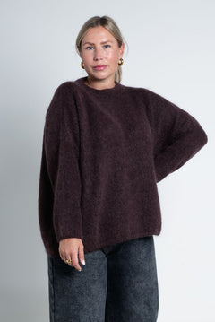 Strickpullover Oversized mit Rundhals Dunkelbraun von vorne