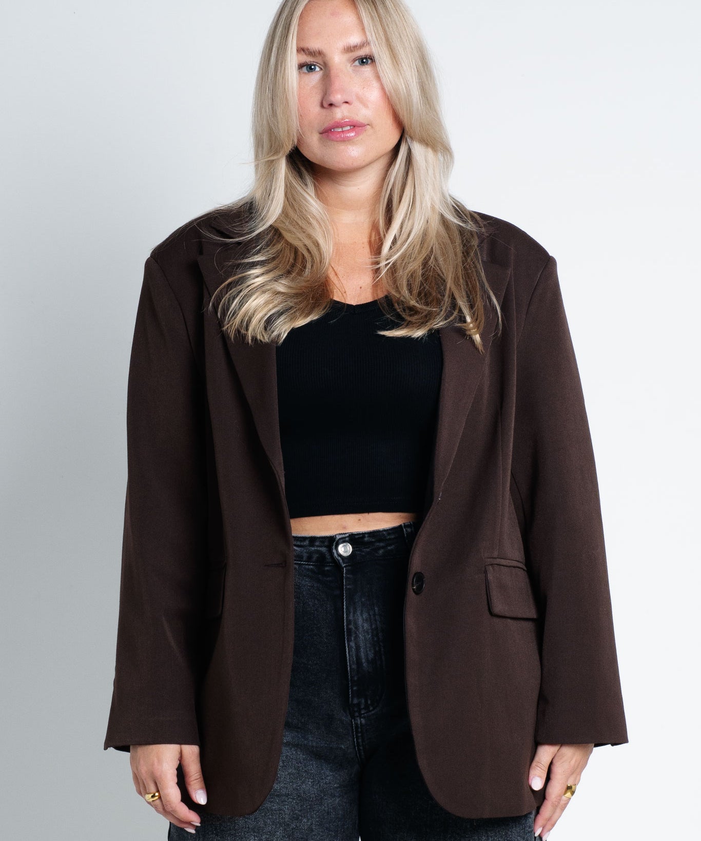 Blazer Oversized mit leichten Schulterpolstern Basic Dunkelbraun von vorne