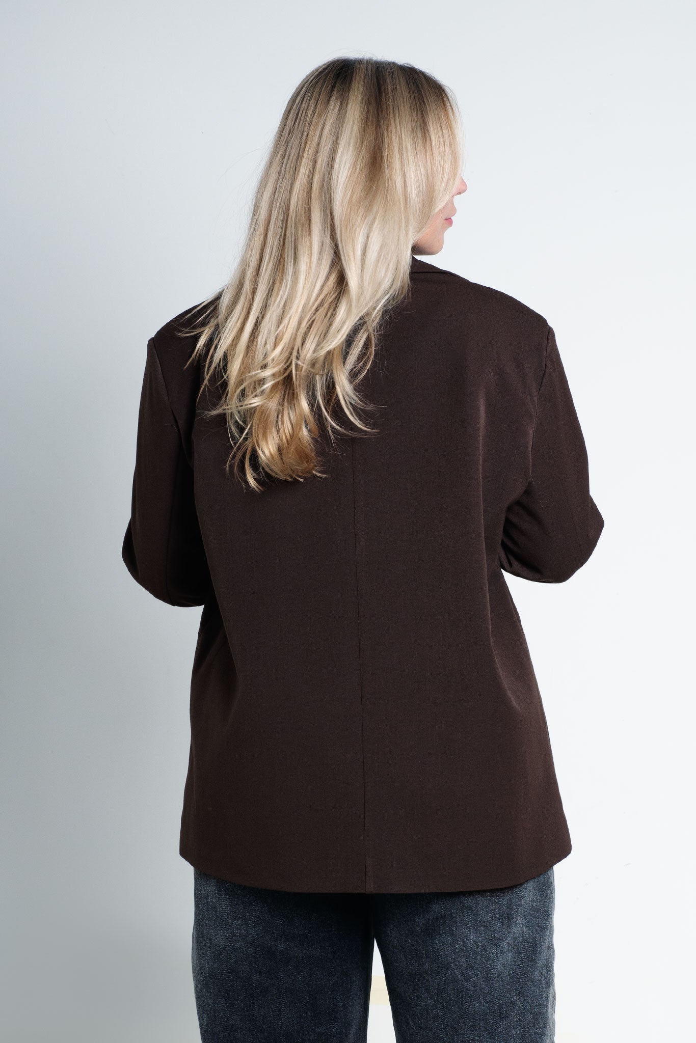 Blazer Oversized mit leichten Schulterpolstern Basic Dunkelbraun von hinten