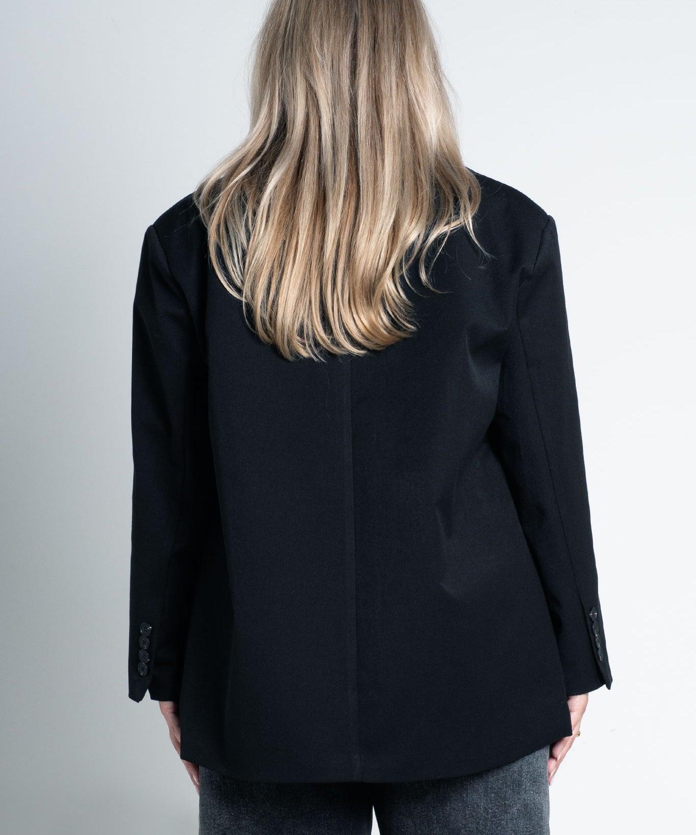 Blazer Oversized mit leichten Schulterpolstern Basic Schwarz von hinten