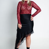 Langarmshirt mit hohem Kragen & Spitze Burgundy Weinrot Ganzkörper