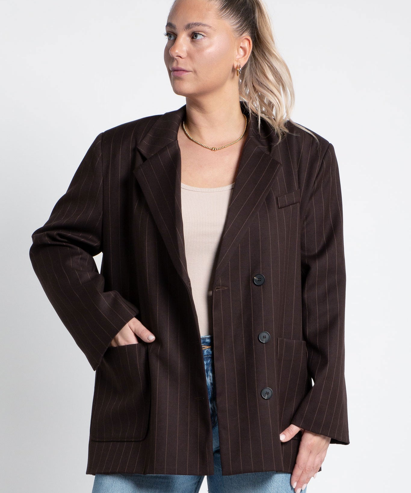 Blazer Oversized mit Nadelstreifen leichten Schulterpolstern Dunkelbraun von vorne