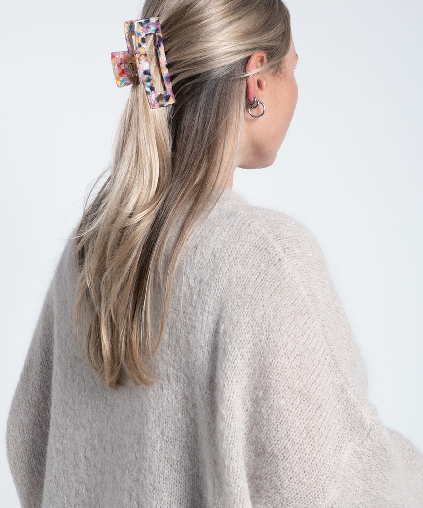 Haarklammer Groß Eckig Bunt Multicolor am Model