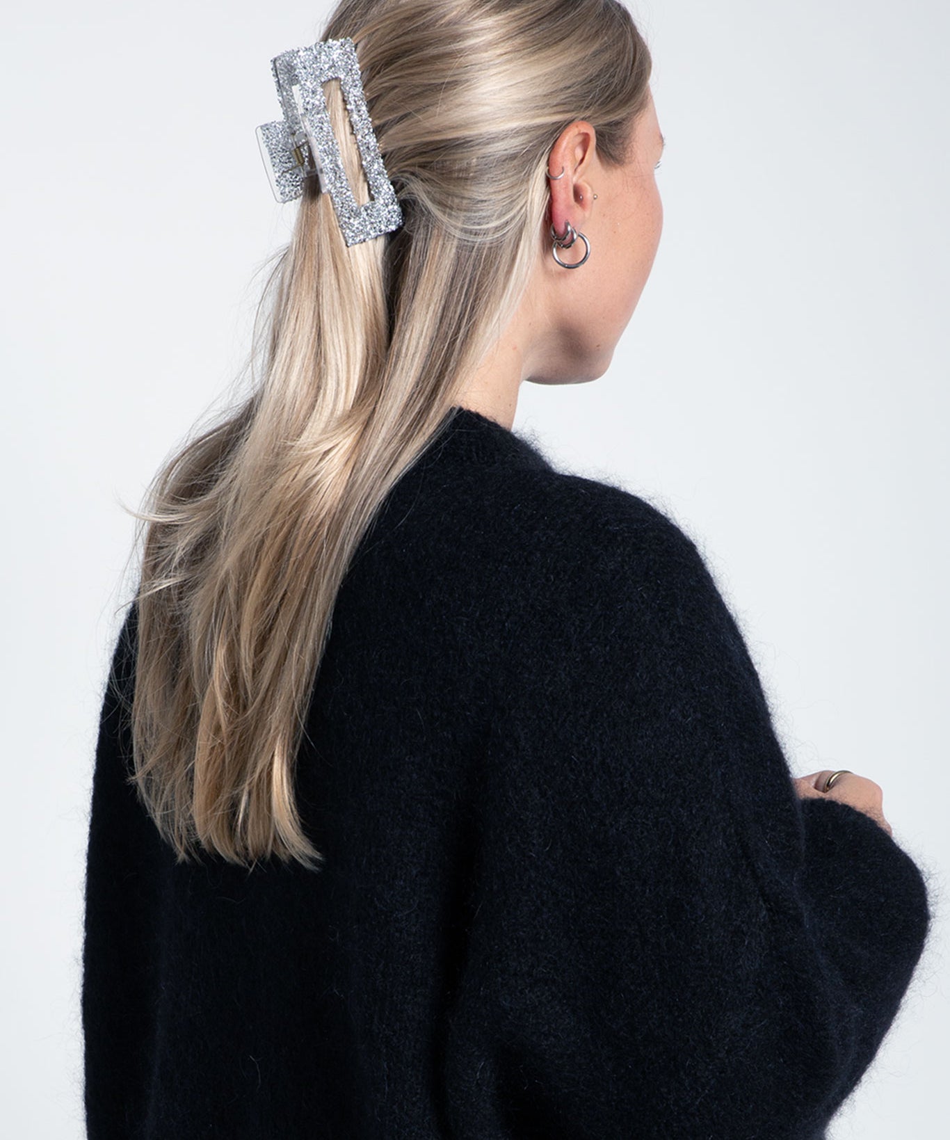 Haarklammer Groß Eckig Glitzersteine Silber am Model