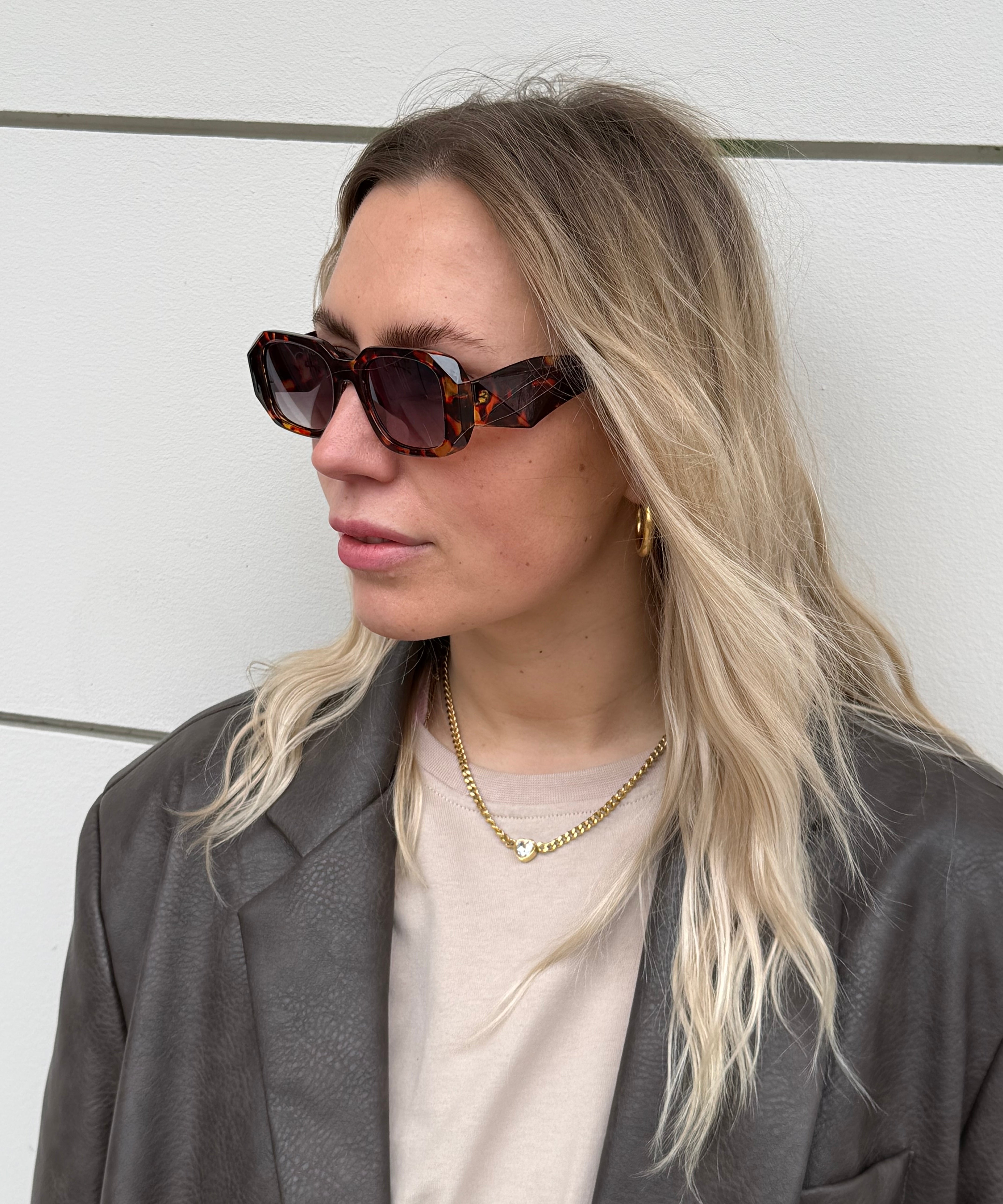Sonnenbrille eckige Gläser breites Gestell Havanna