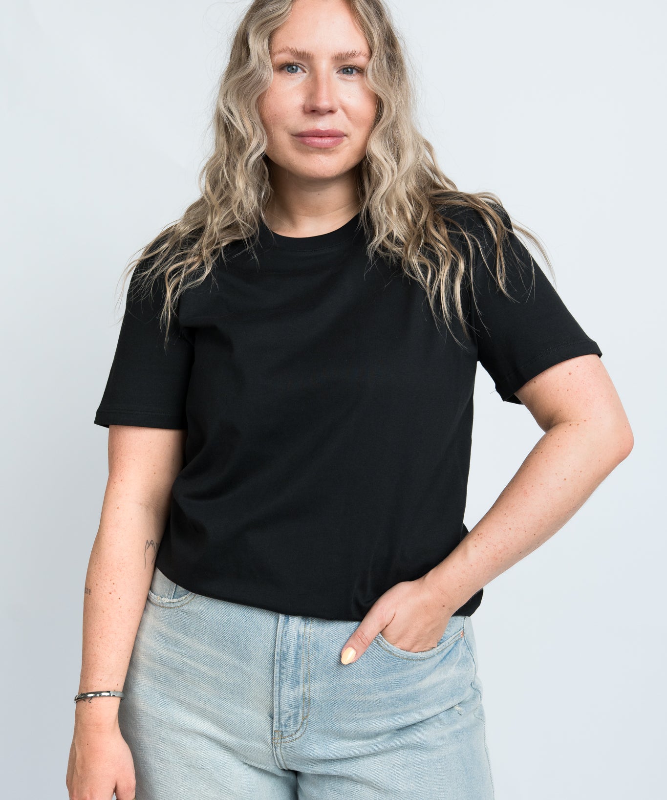 T-Shirt Basic Blazer Schwarz von vorne