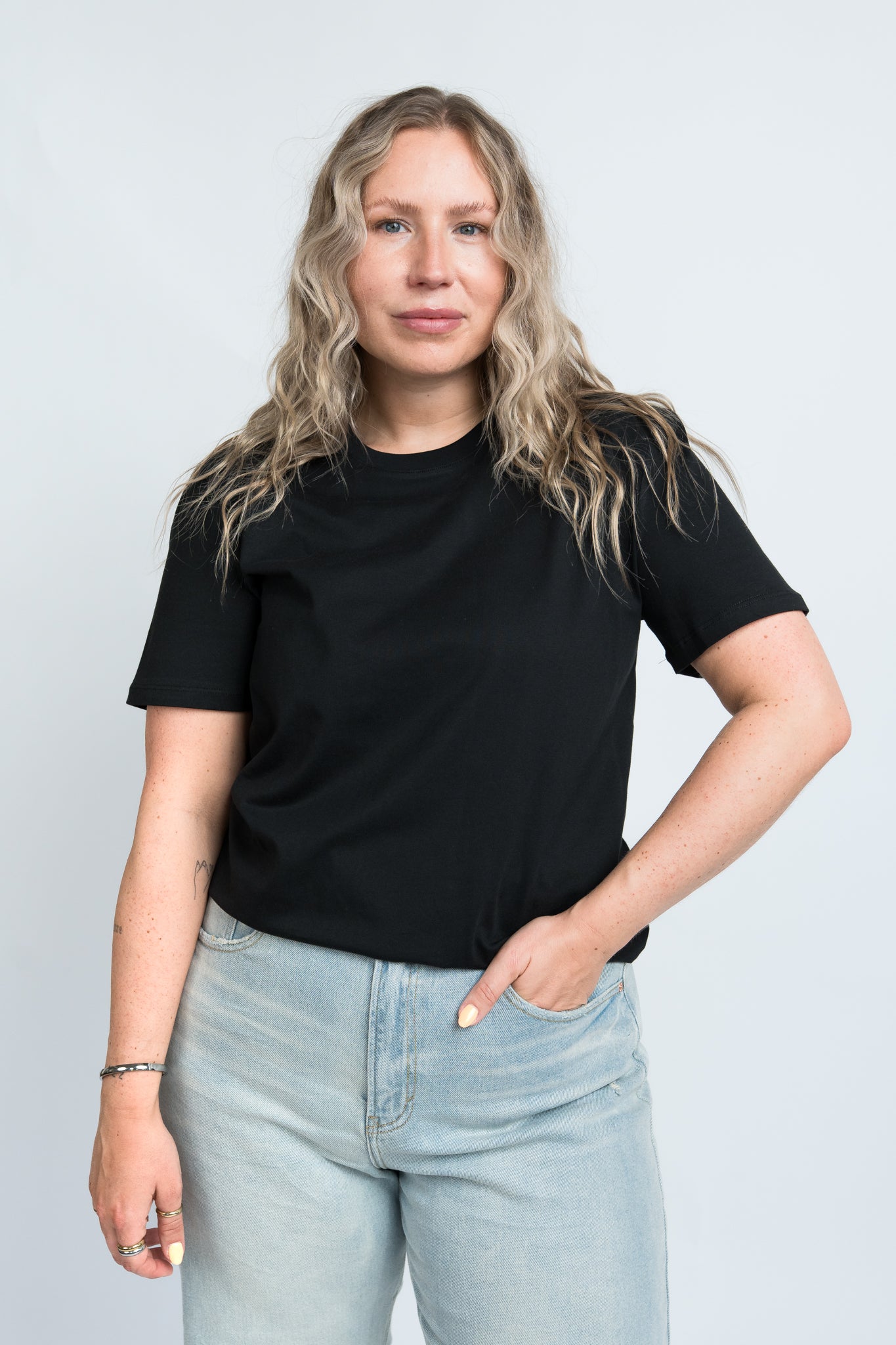 T-Shirt Basic Blazer Schwarz von vorne