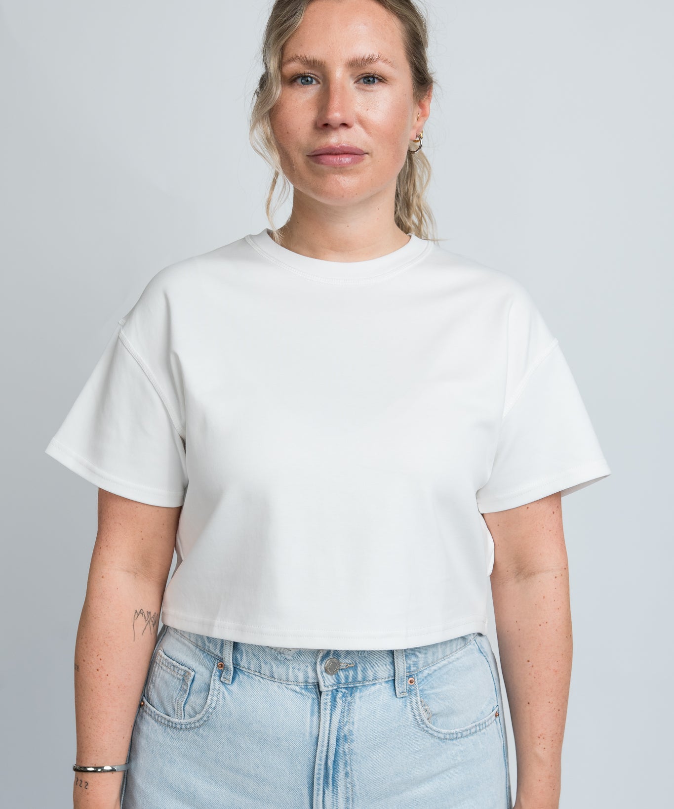 Crop Shirt Oversized Weiß von vorne