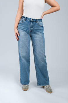 Jeans High Waisted Wide Leg mit Waschung Dunkelblau von vorne