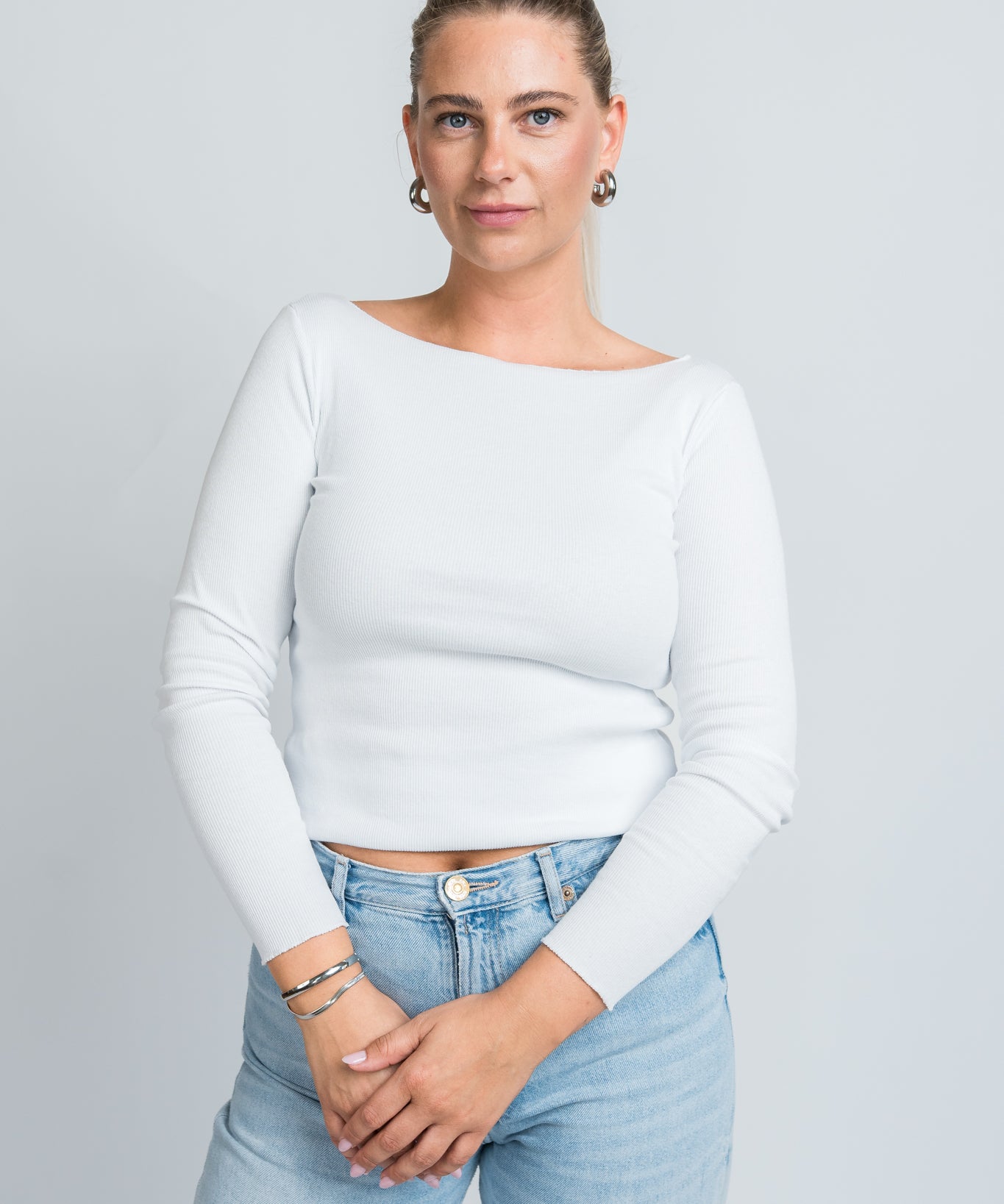 Langarmshirt mit Wellenkante Weiß von vorne 
