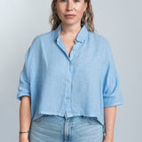 Leinenbluse Hellblau Damen mit Kragen von vorne