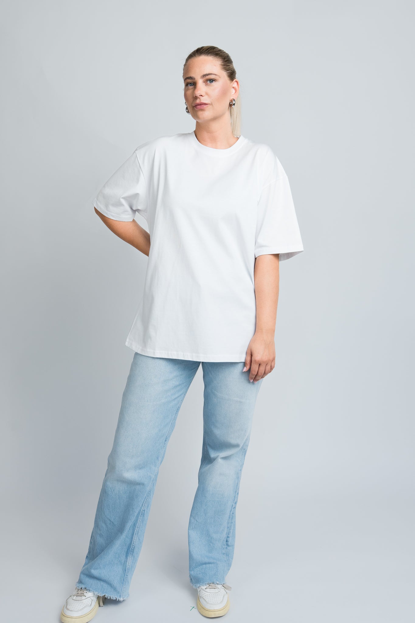 Oversized T-Shirt Basic Weiß Ganzkörper