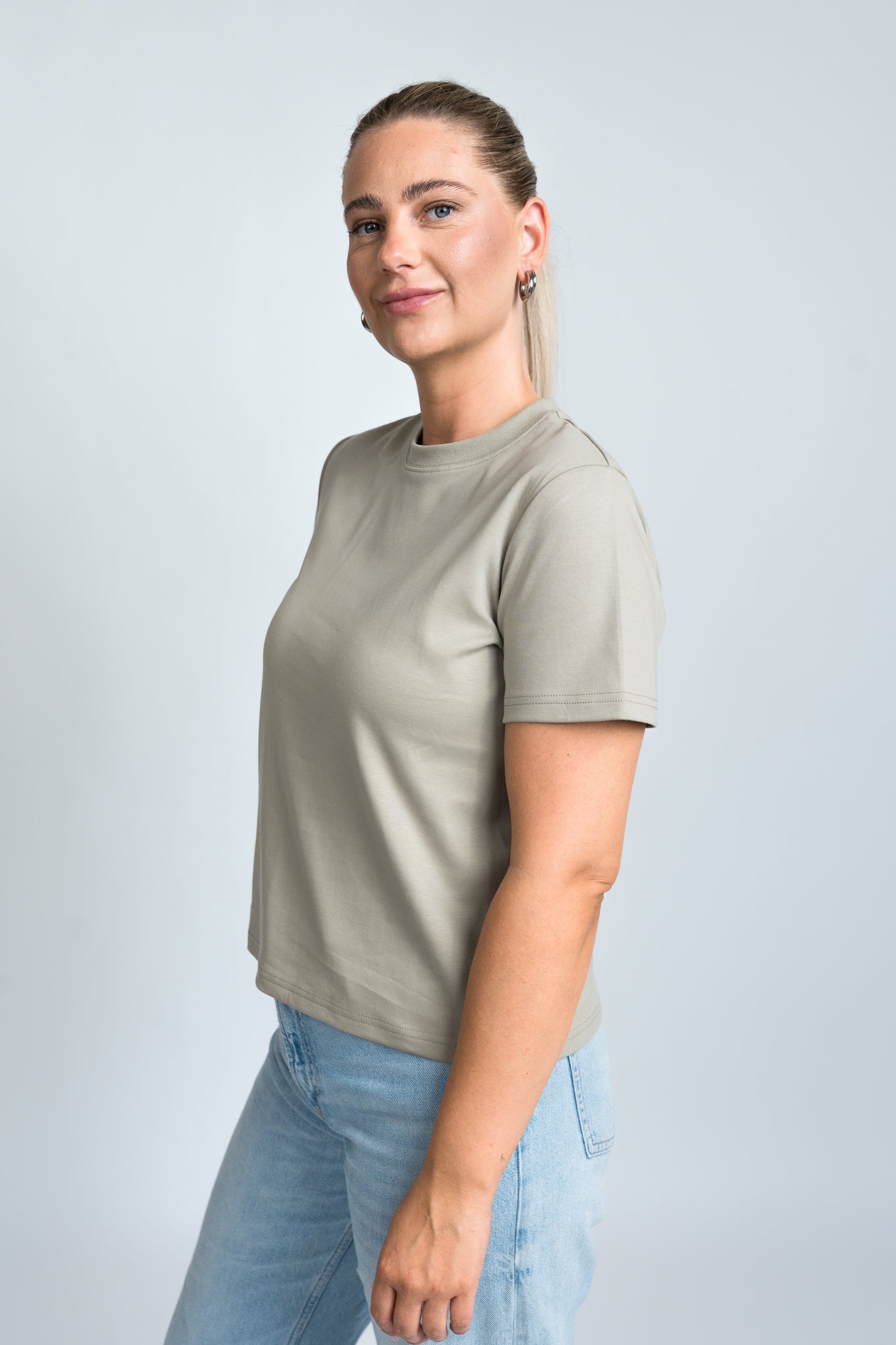 T-Shirt Kastig Mittellang Grün von vorne