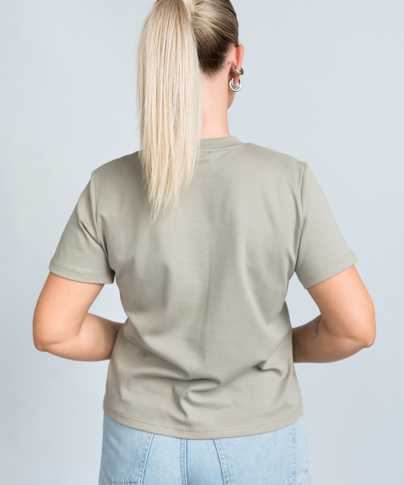 T-Shirt Kastig Mittellang Grün von hinten