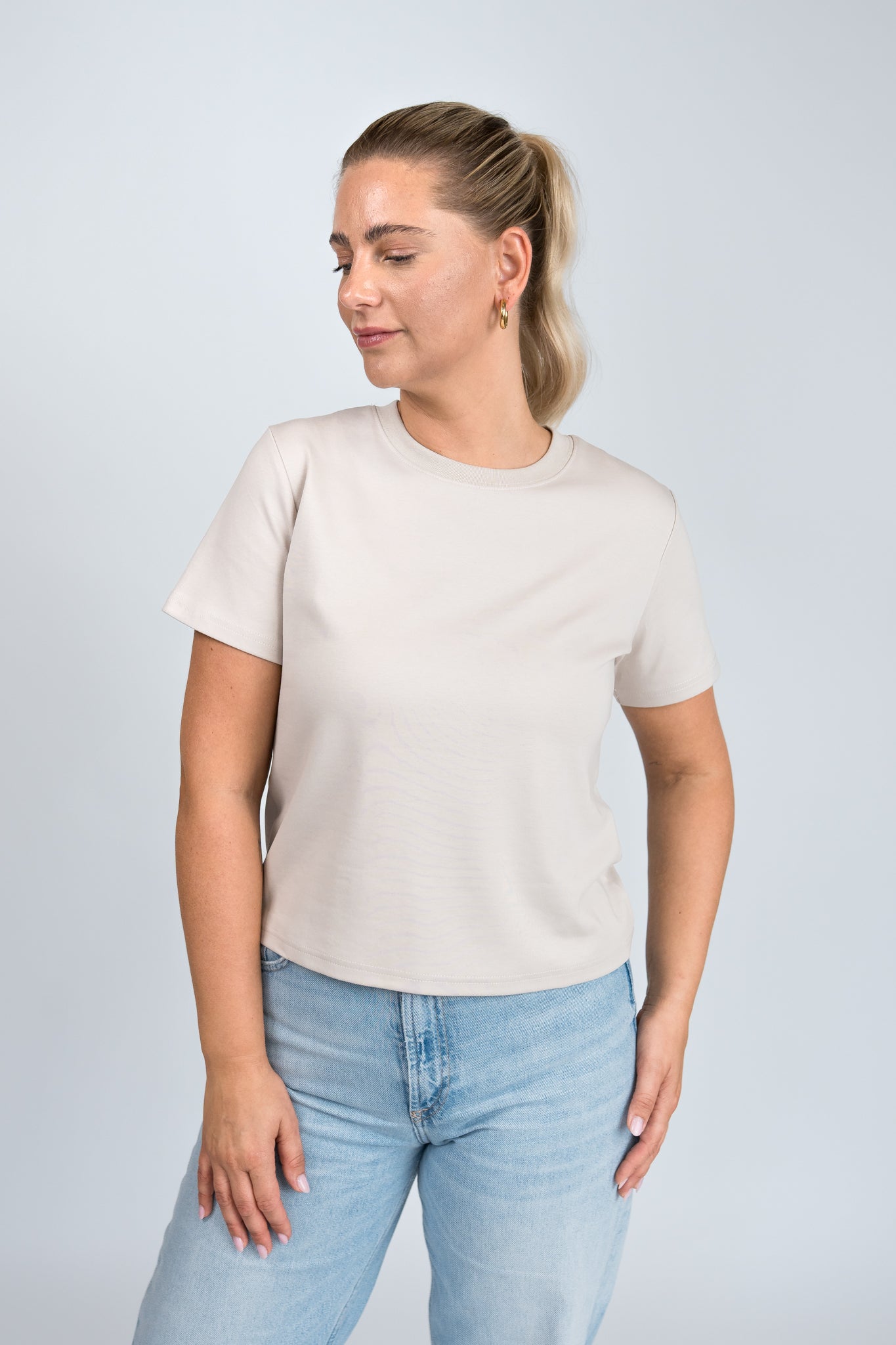 T-Shirt Kastig Mittellang Greige von vorne