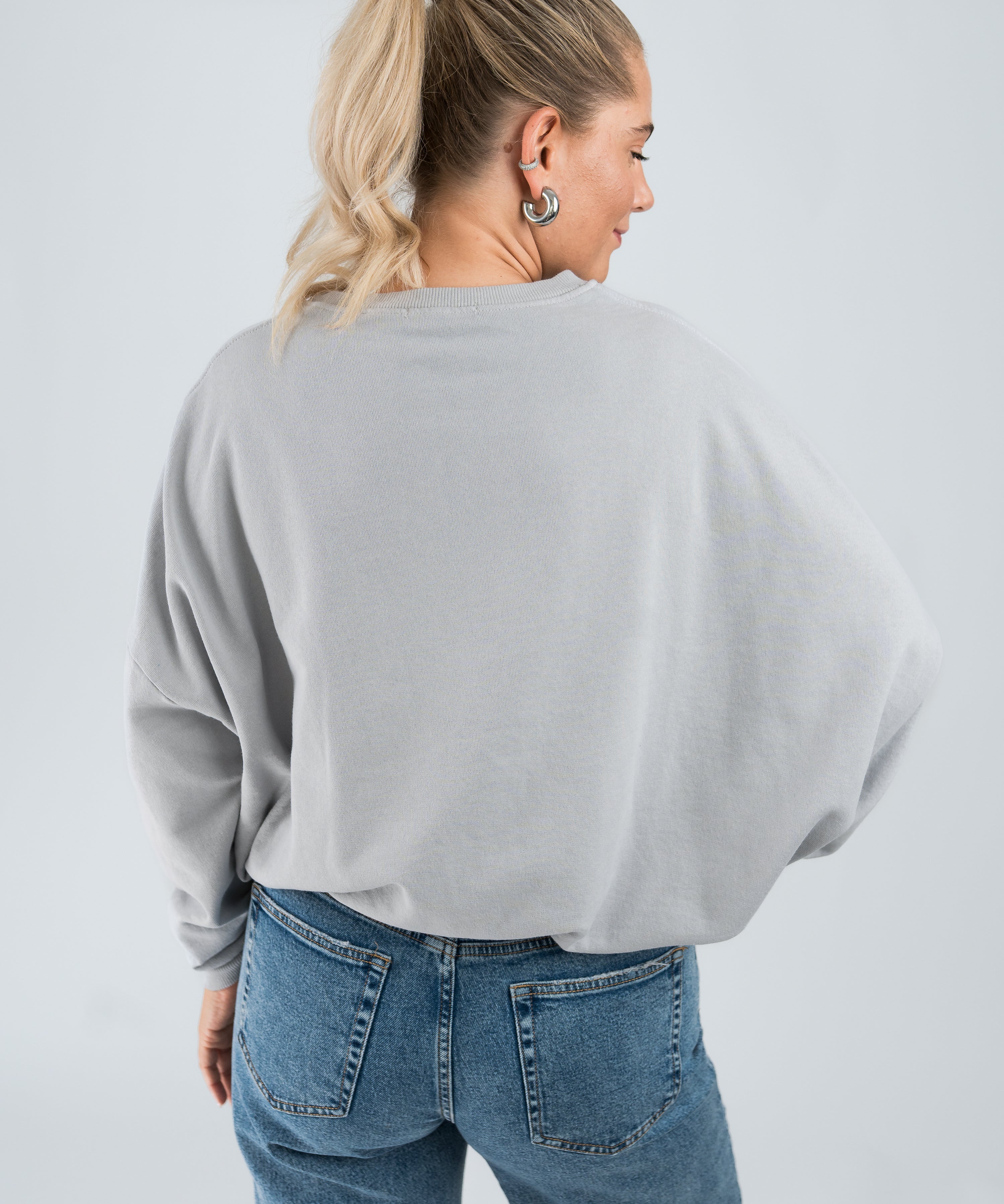 Sweater Oversized mit Bund Hellgrau von hinten