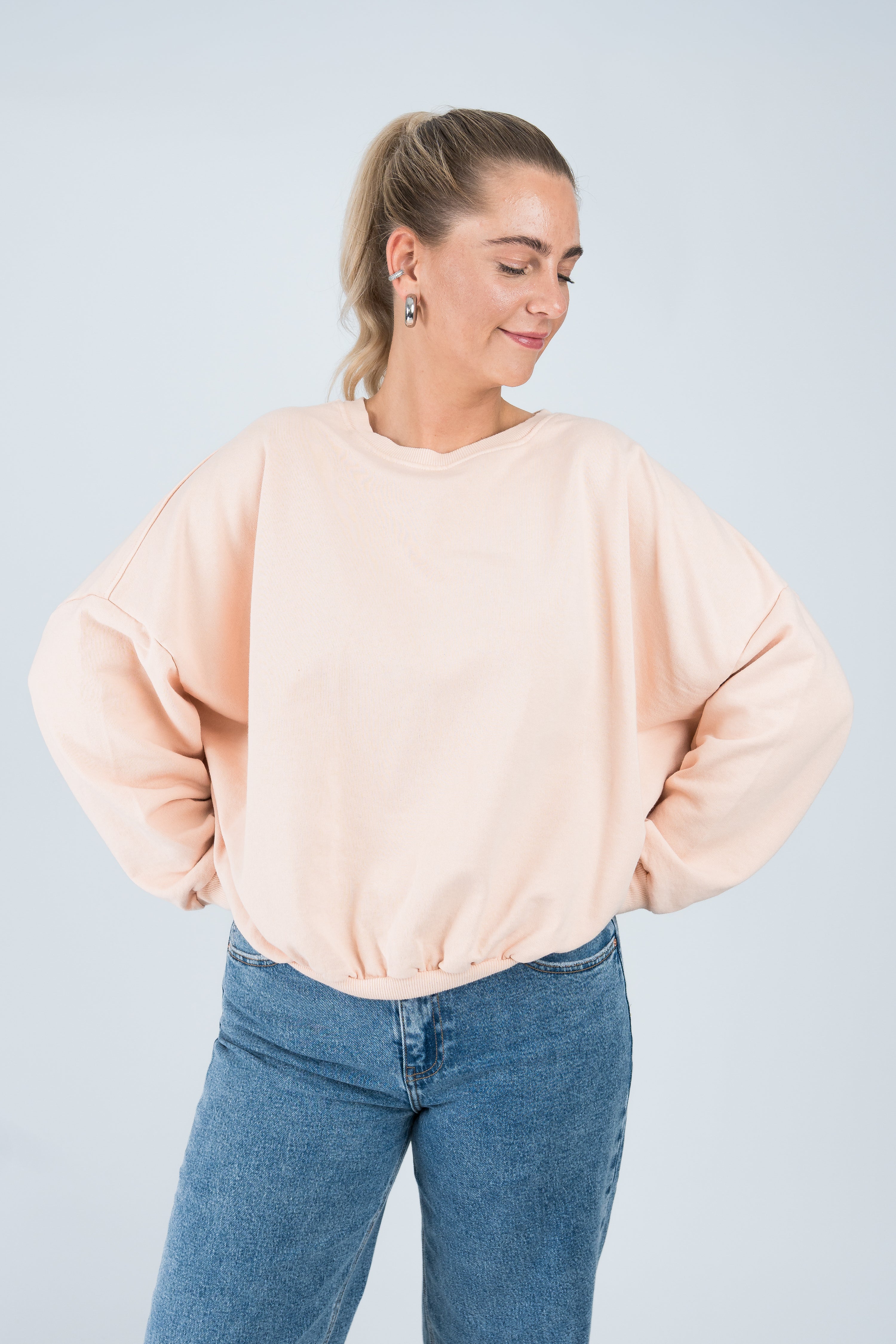 Sweater Oversized mit Bund Orange Peach von vorne
