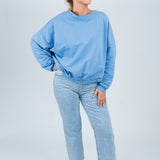 Sweater Oversized mit Bund kräftiges Blau Ganzkörper
