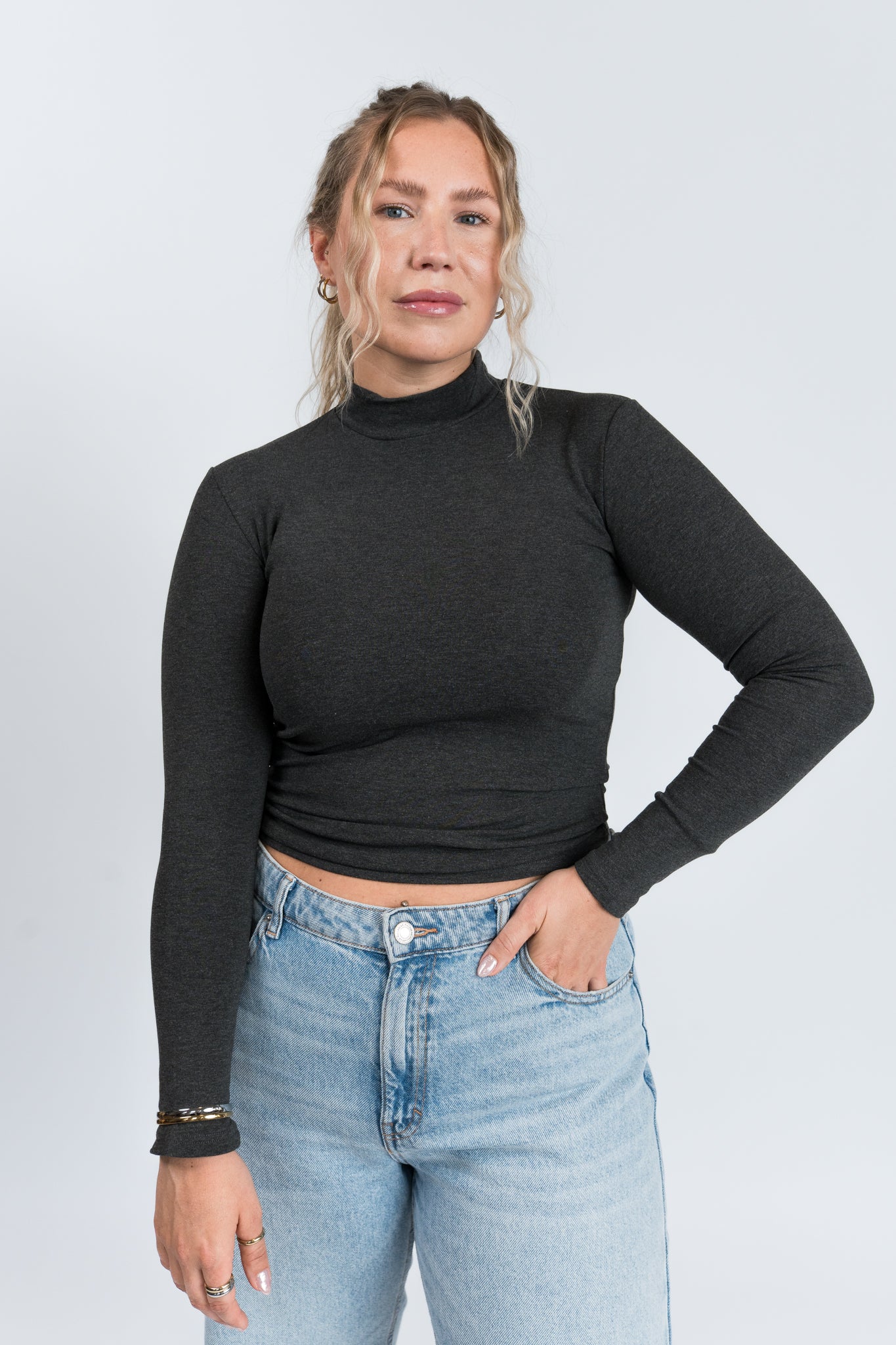 Stehkragen Langarmshirt Dunkelgrau von vorne