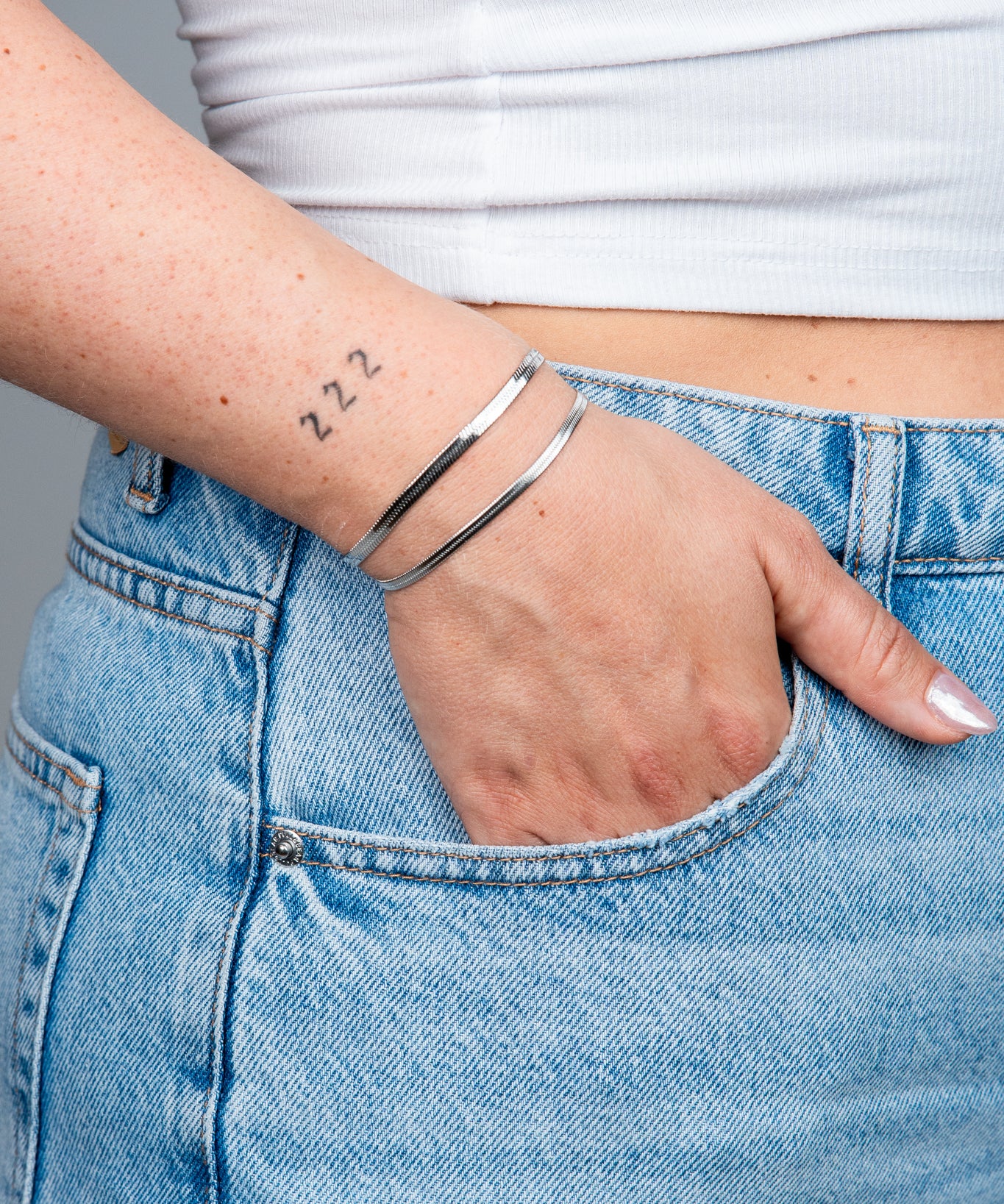 Armband Minimalistisch Schlangenglieder 4 mm Silber beide Modelle