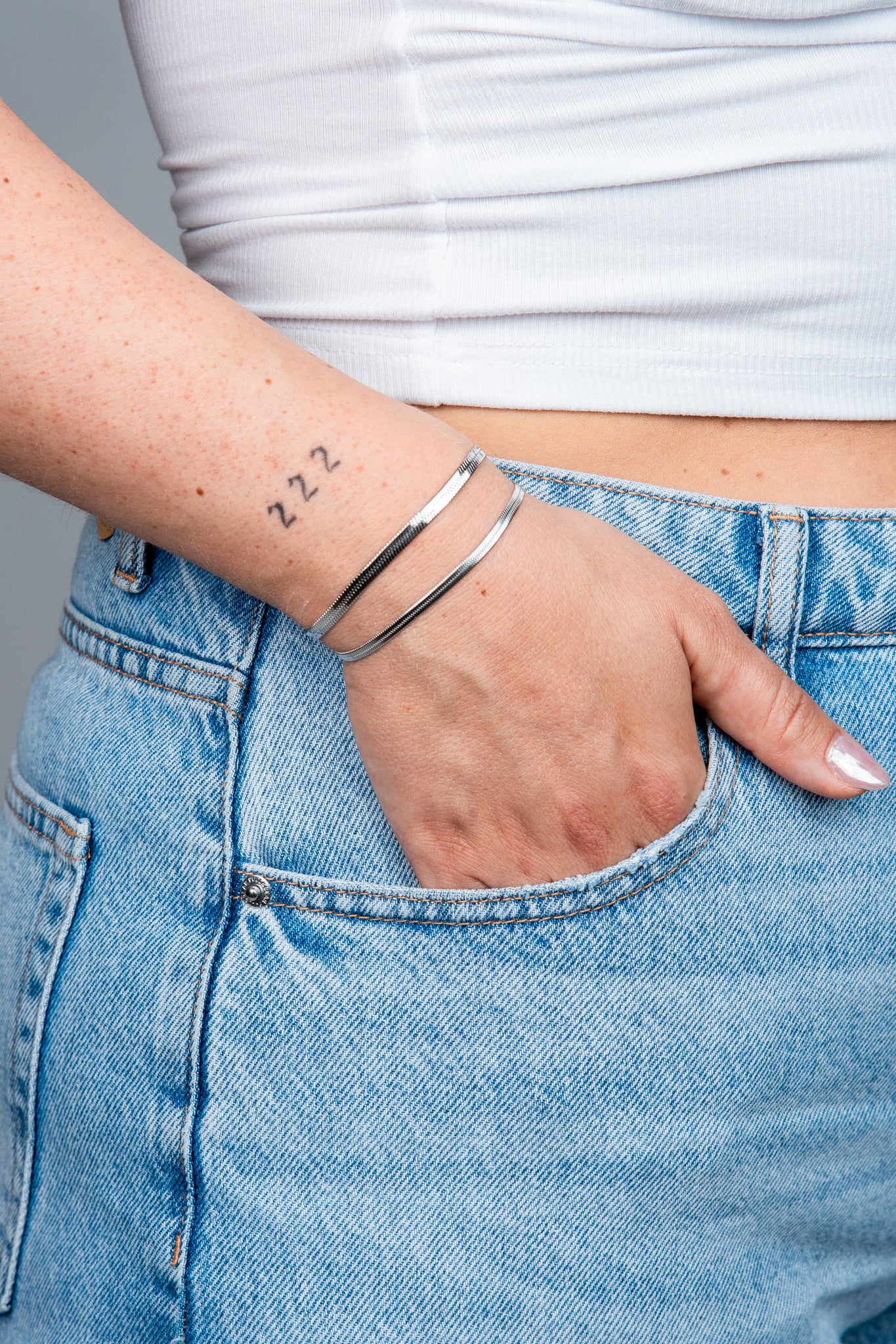 Armband Minimalistisch Schlangenglieder 4 mm Silber beide Modelle