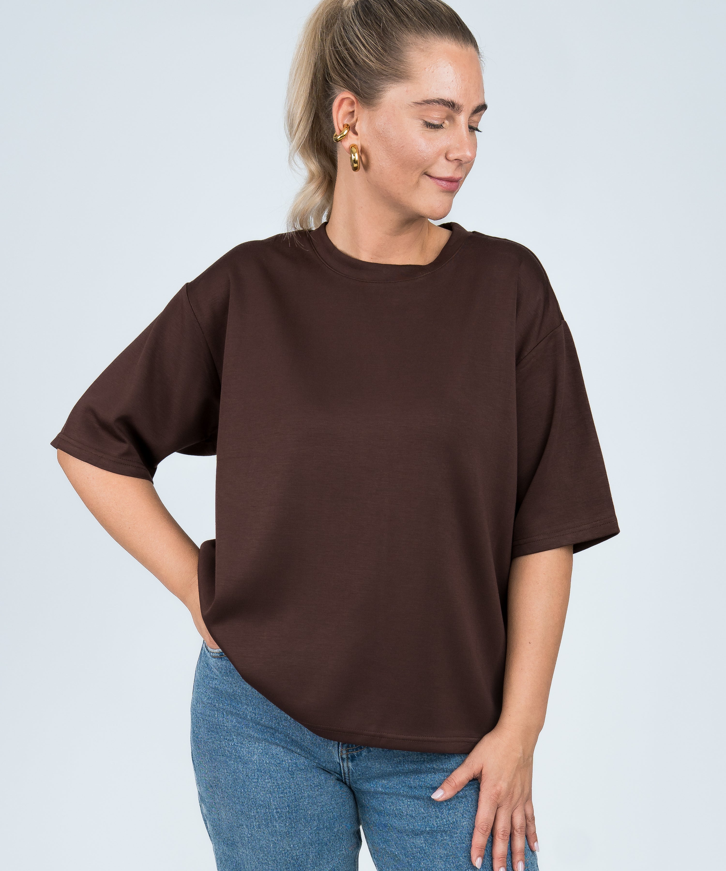 Oversized T-Shirt Viskose Dunkelbraun von vorne