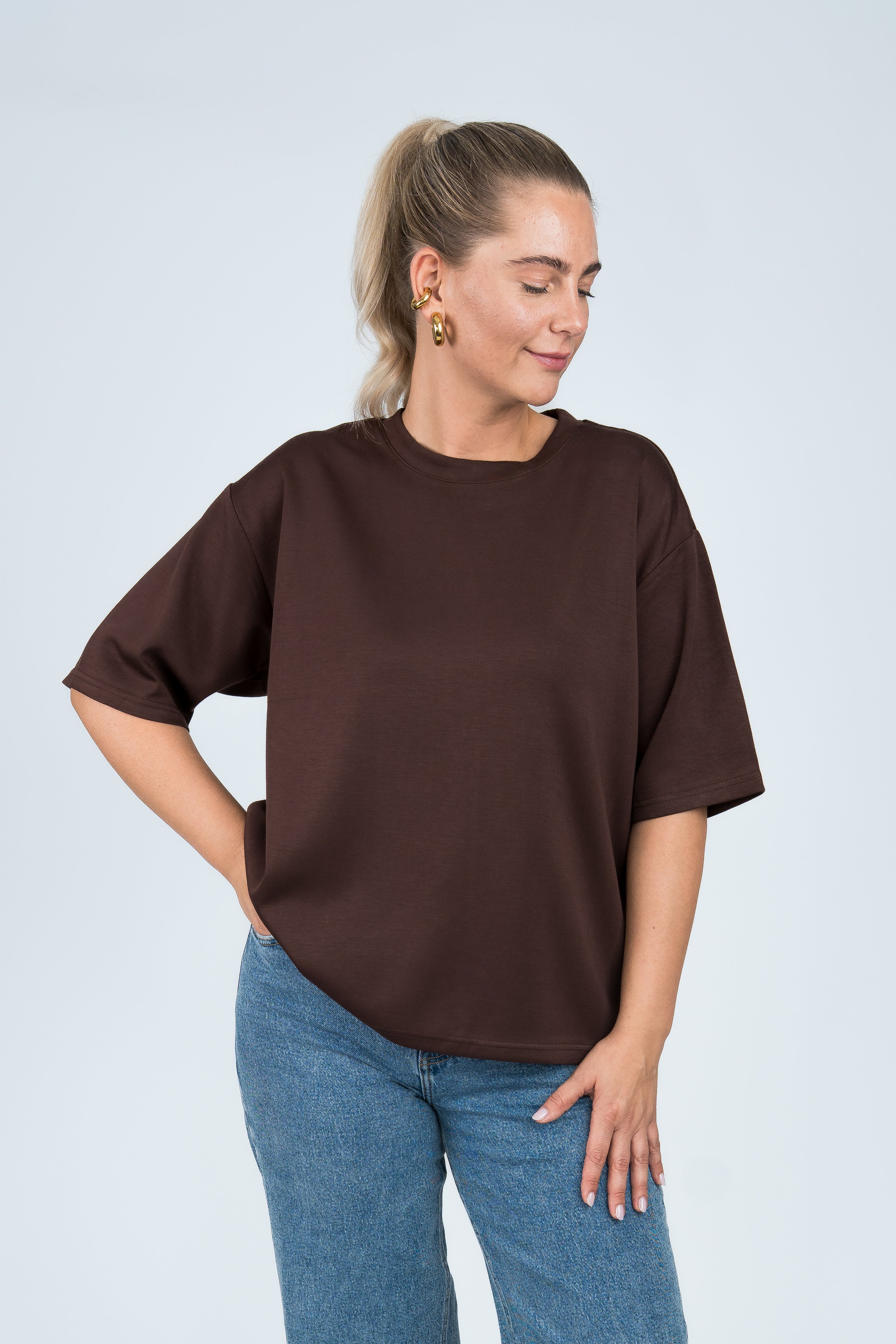 Oversized T-Shirt Viskose Dunkelbraun von vorne