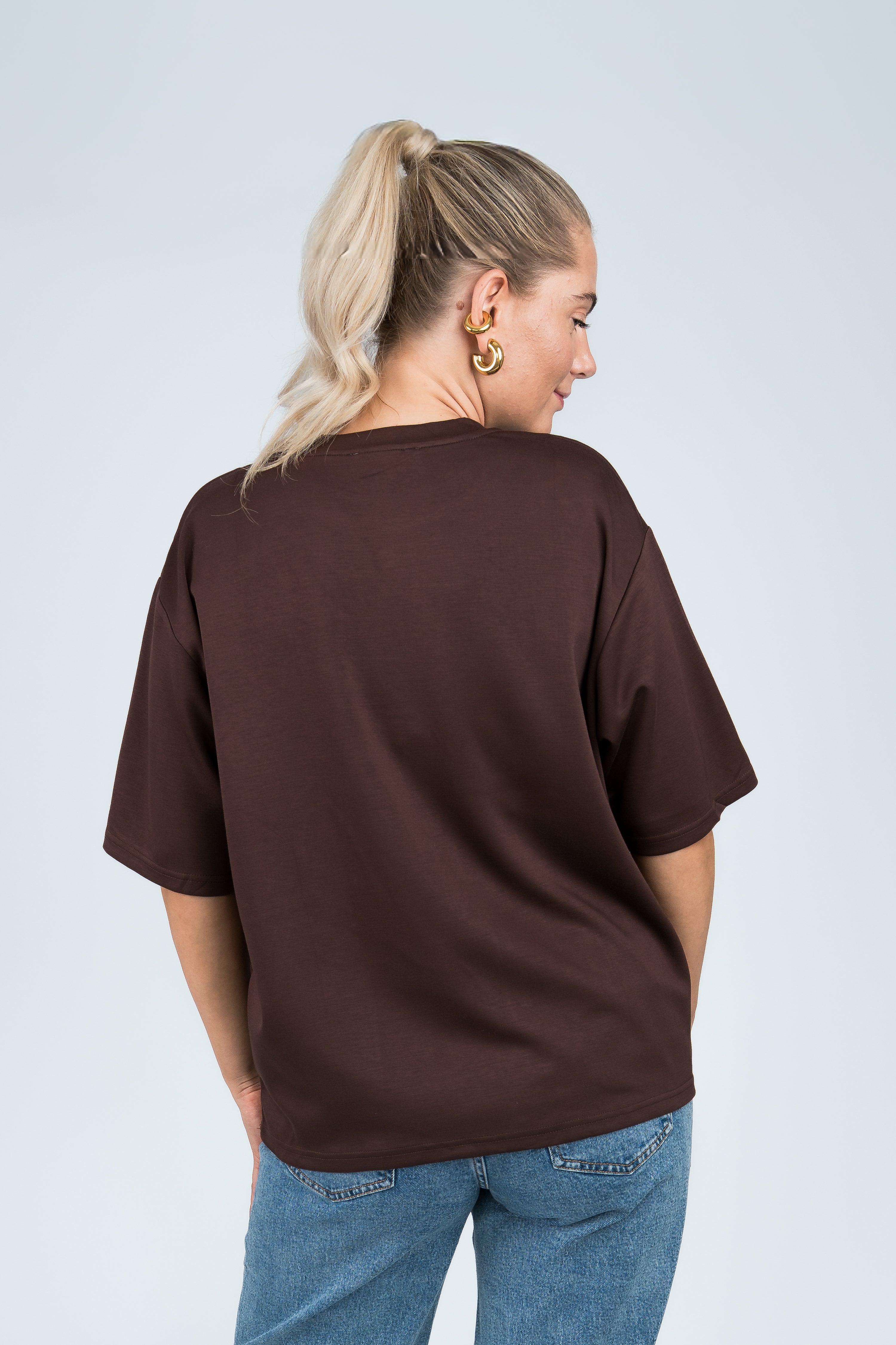 Oversized T-Shirt Viskose Dunkelbraun von hinten