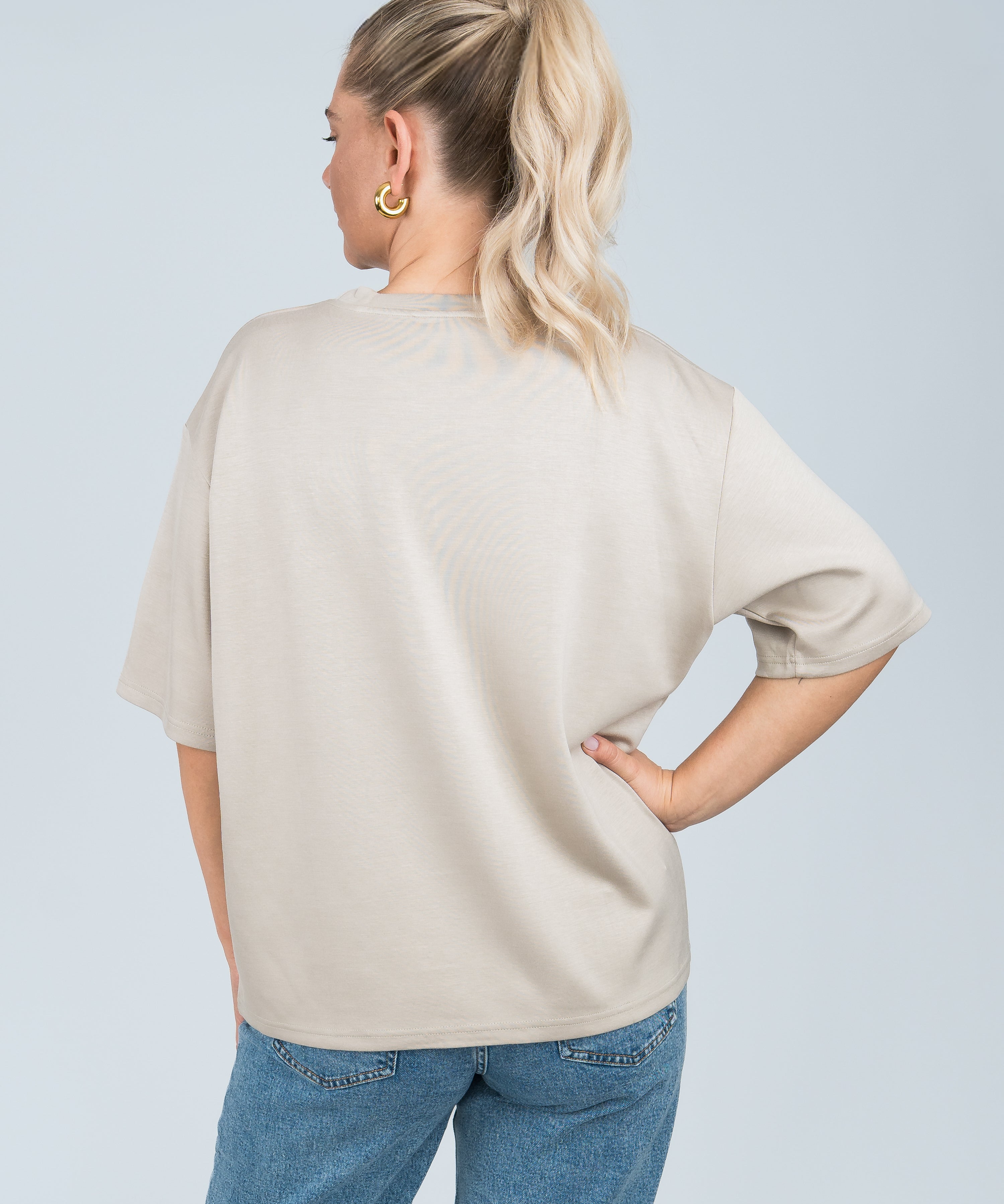 Oversized T-Shirt Viskose Beige von hinten
