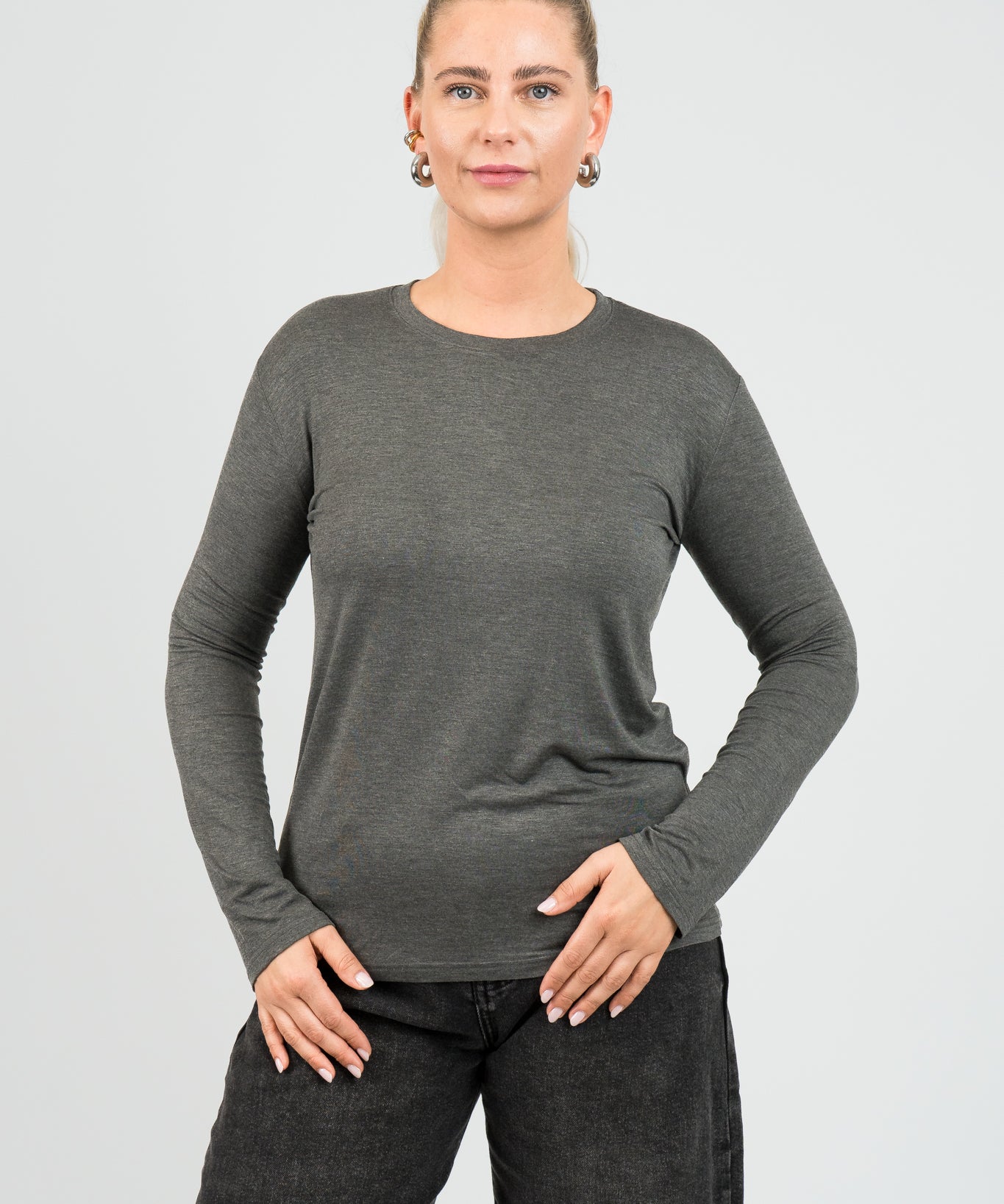 Langarmshirt Dunkelgrau von vorne