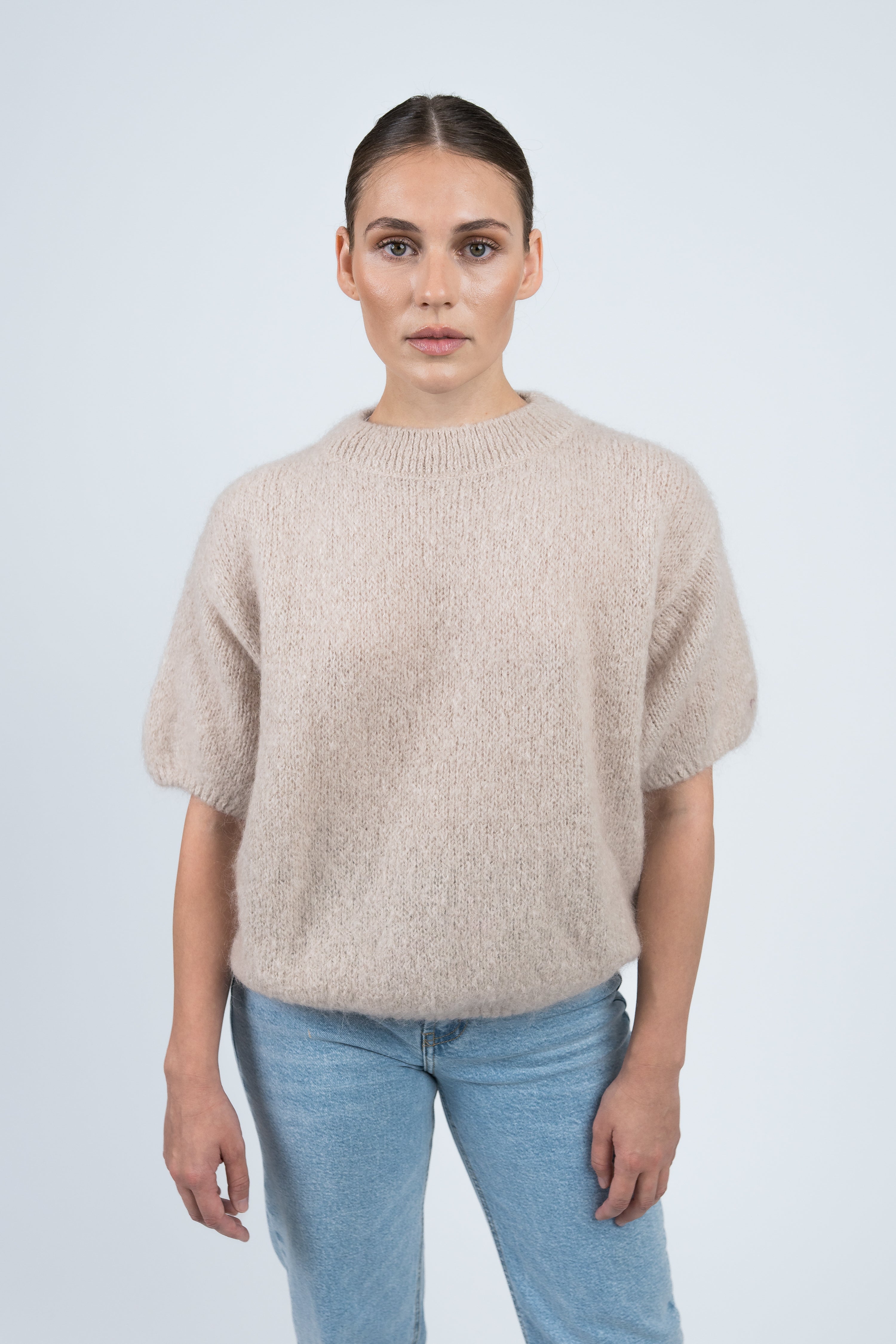 Strickpullover Rundhals mit Puffärmeln Beige von vorne