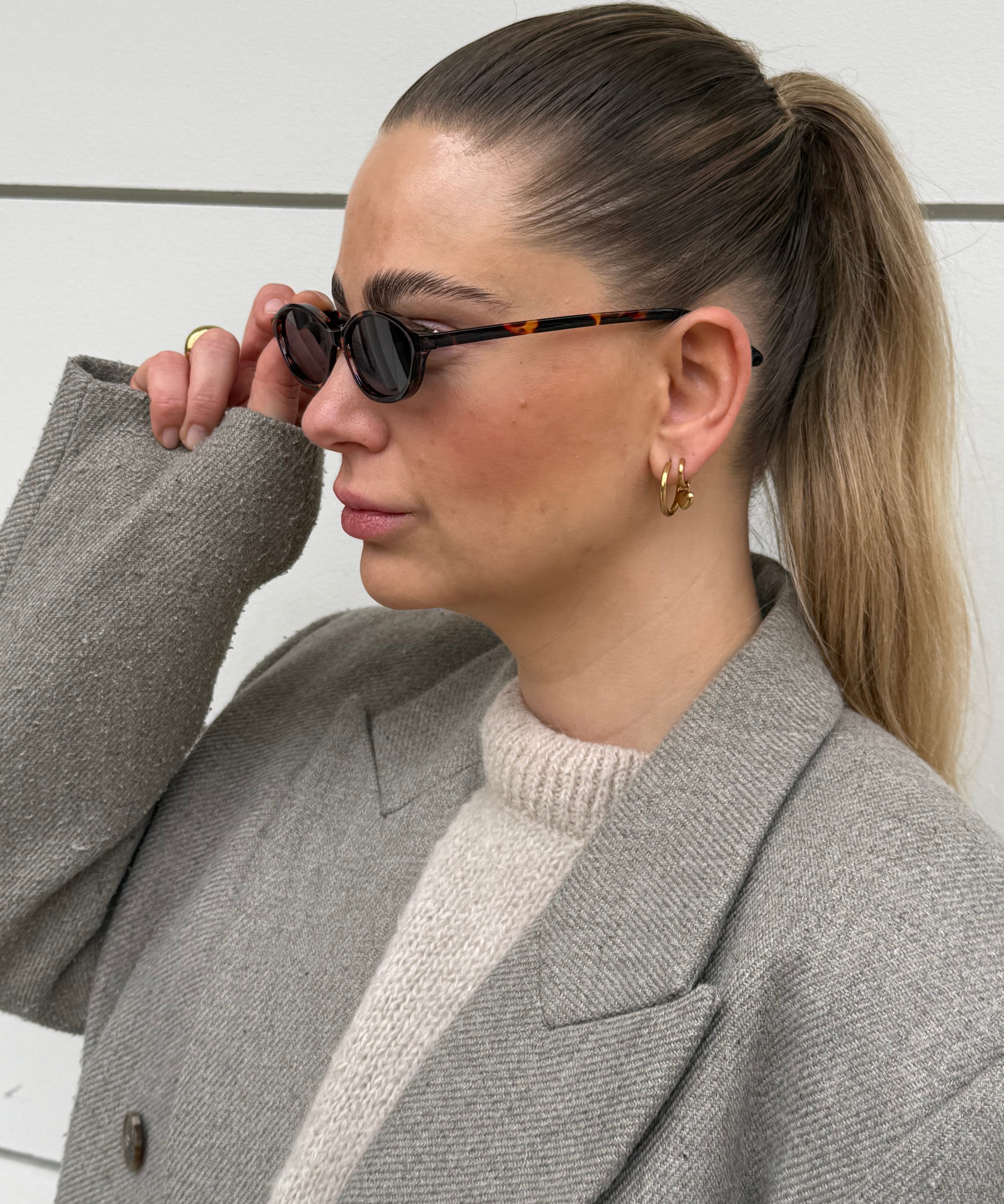 Sonnenbrille kleine ovale Gläser Havanna Close