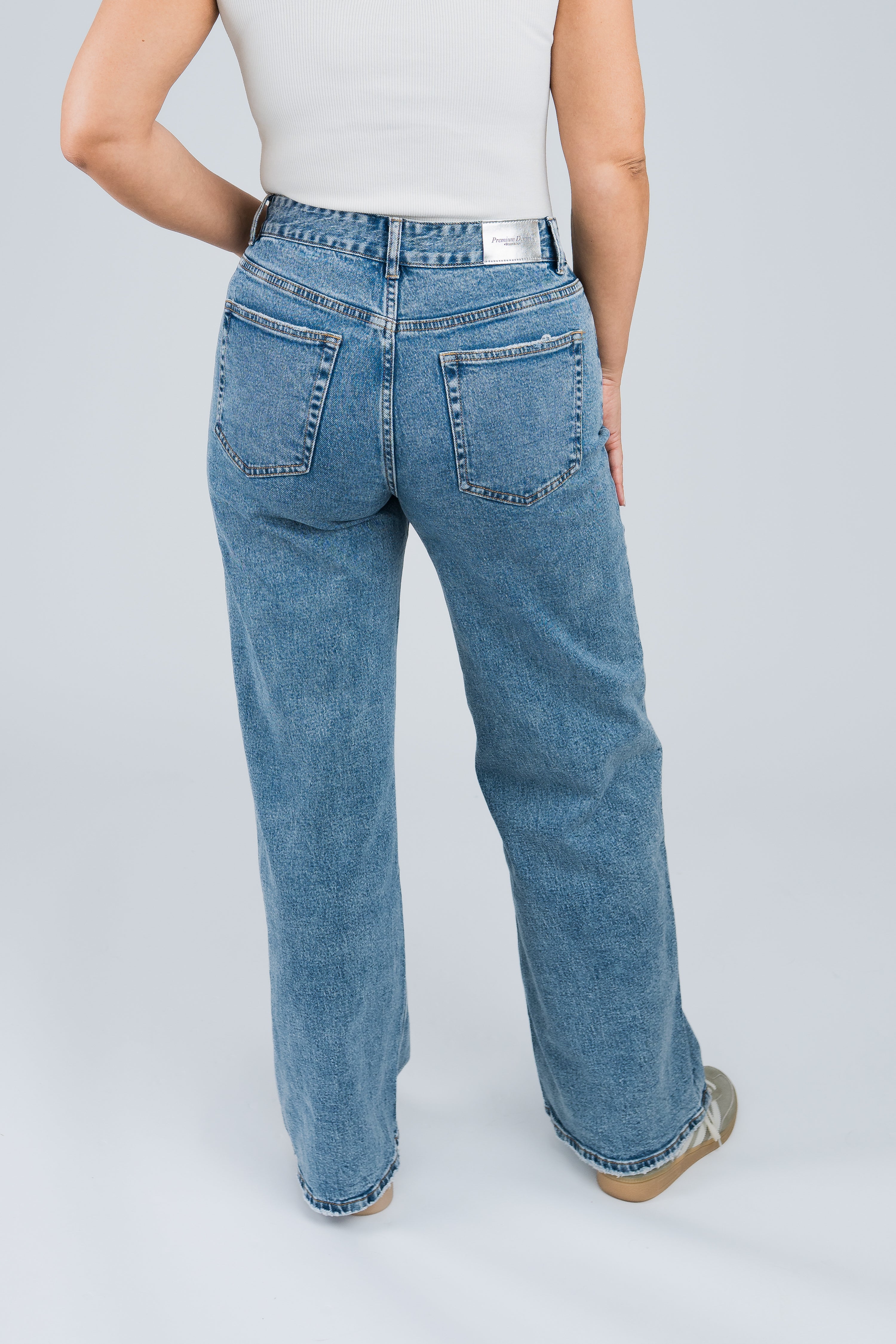 Jeans High Waisted Wide Leg ohne Waschung Blau von hinten