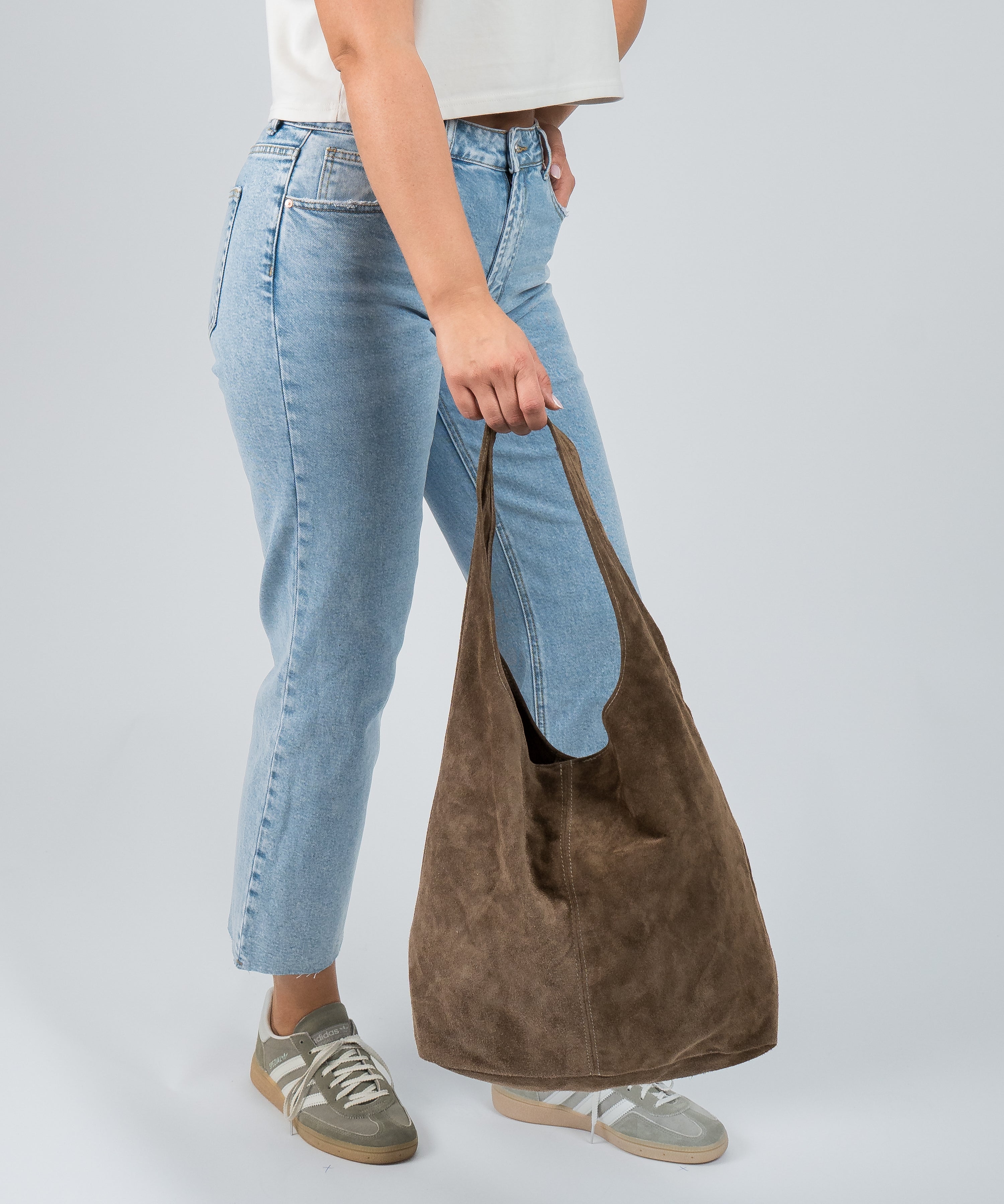 Wildleder Tasche mit Schulterriemen und Pochette Hellbraun hängend